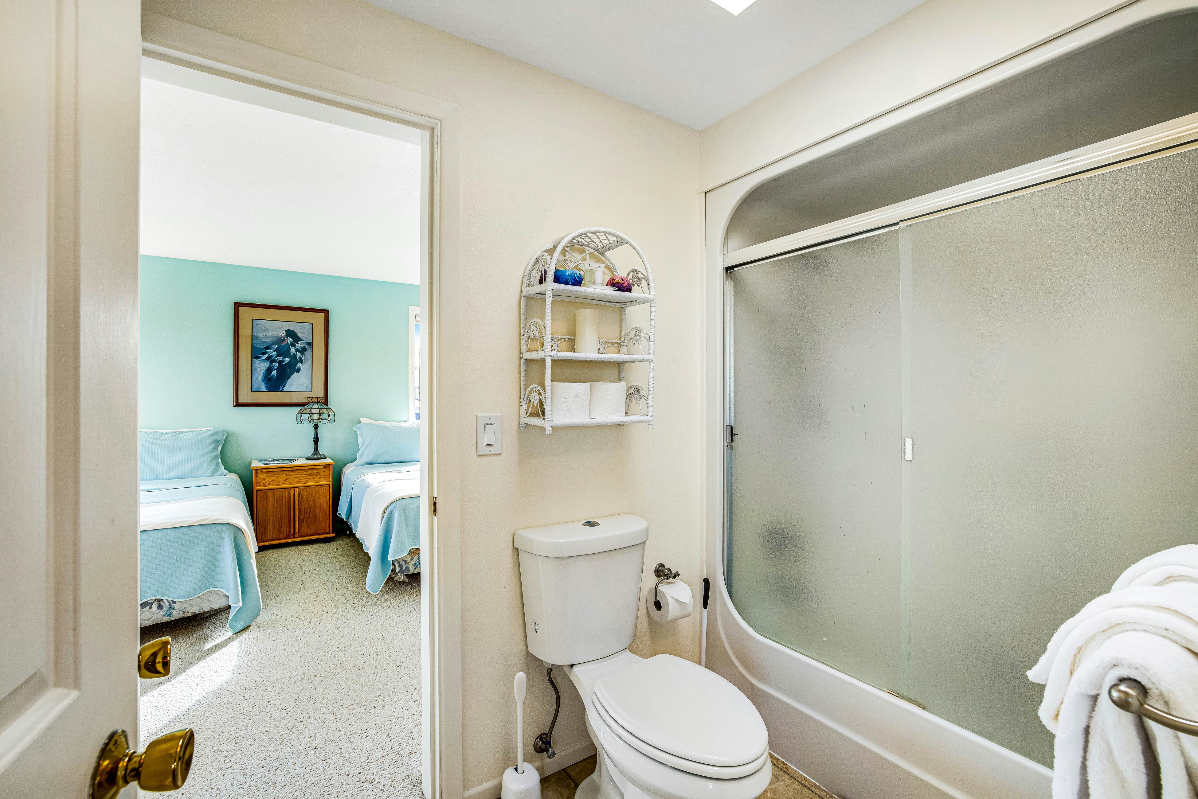 Oceanfront Home with Incredible Views, Patio, Deck & WiFi - Steps to the Beach