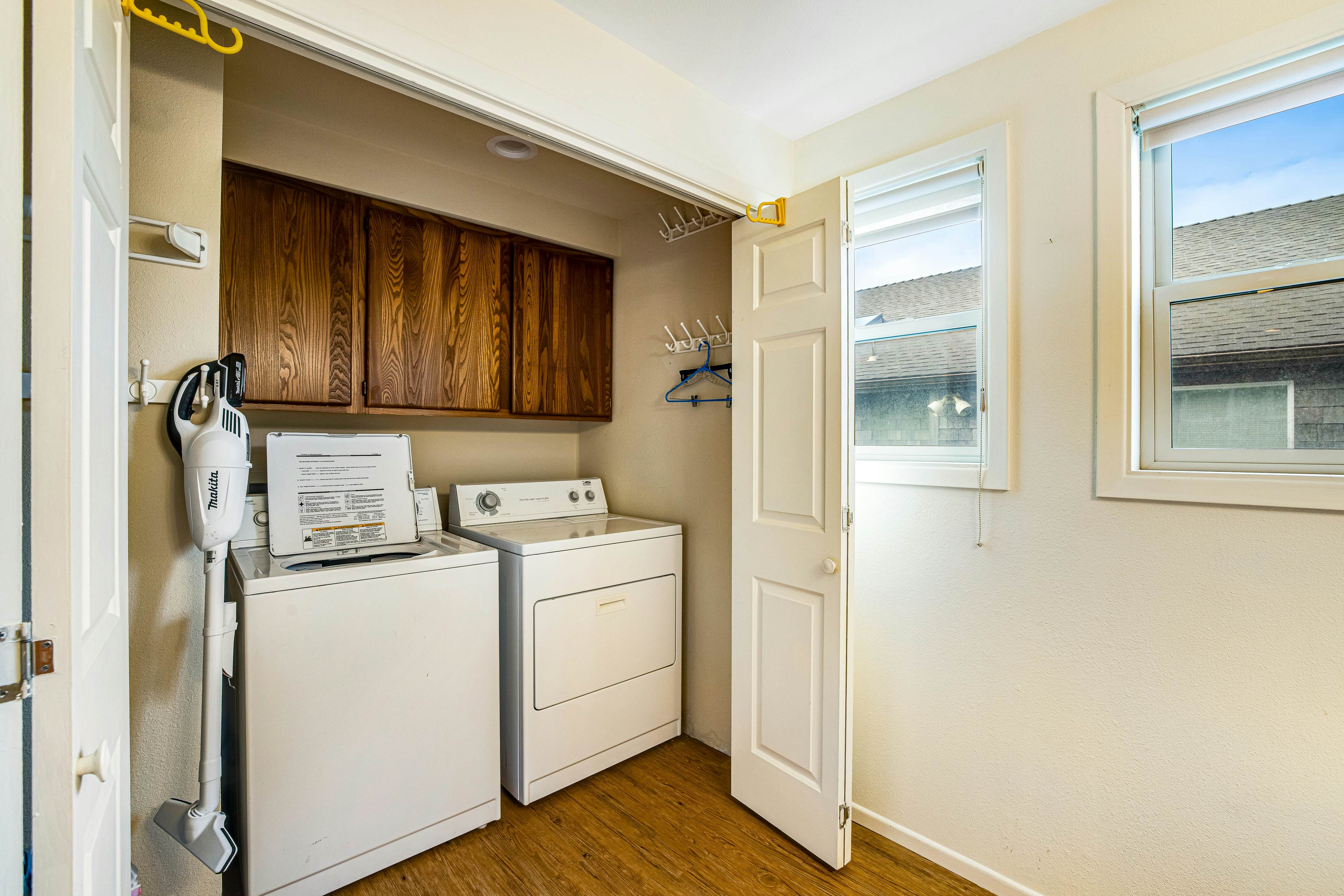 Oceanfront Home with Incredible Views, Patio, Deck & WiFi - Steps to the Beach