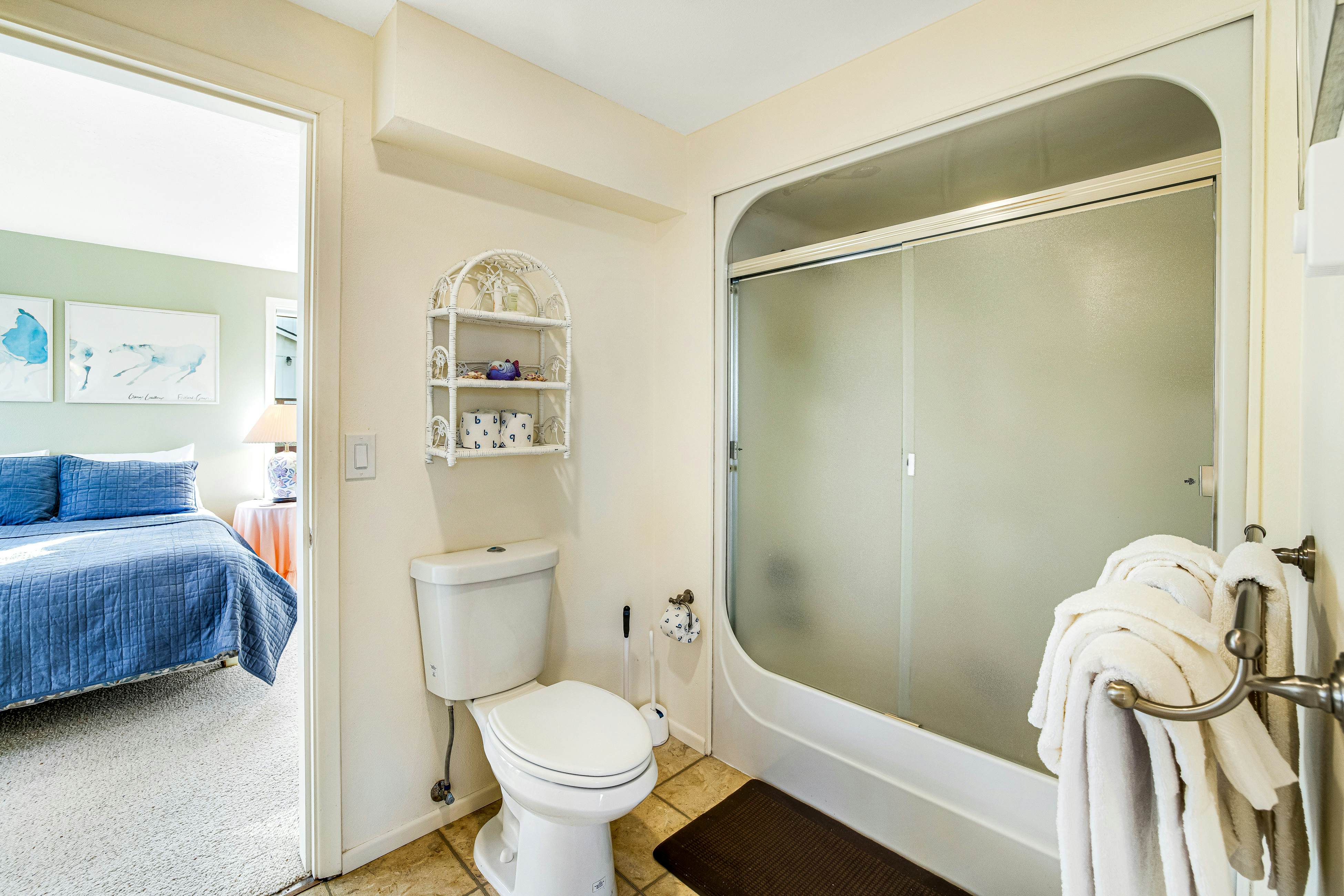 Oceanfront Home with Incredible Views, Patio, Deck & WiFi - Steps to the Beach