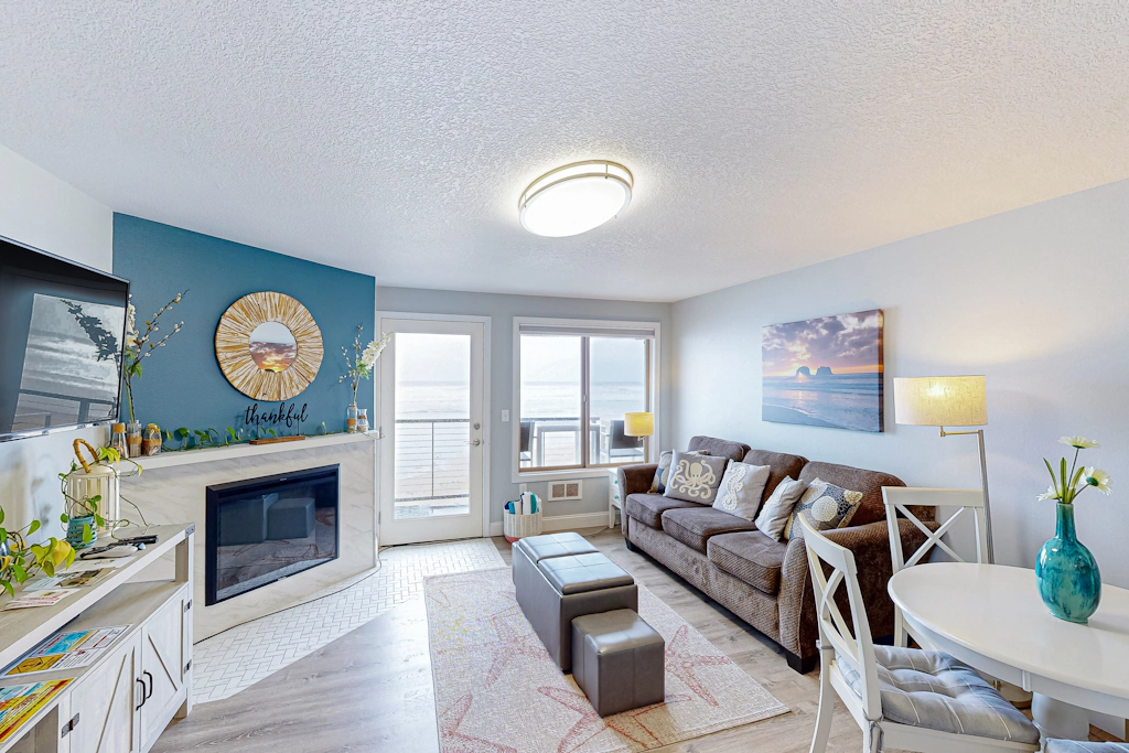 Rock Creek Inn condo on beach with ocean view balcony walk to shops and dining