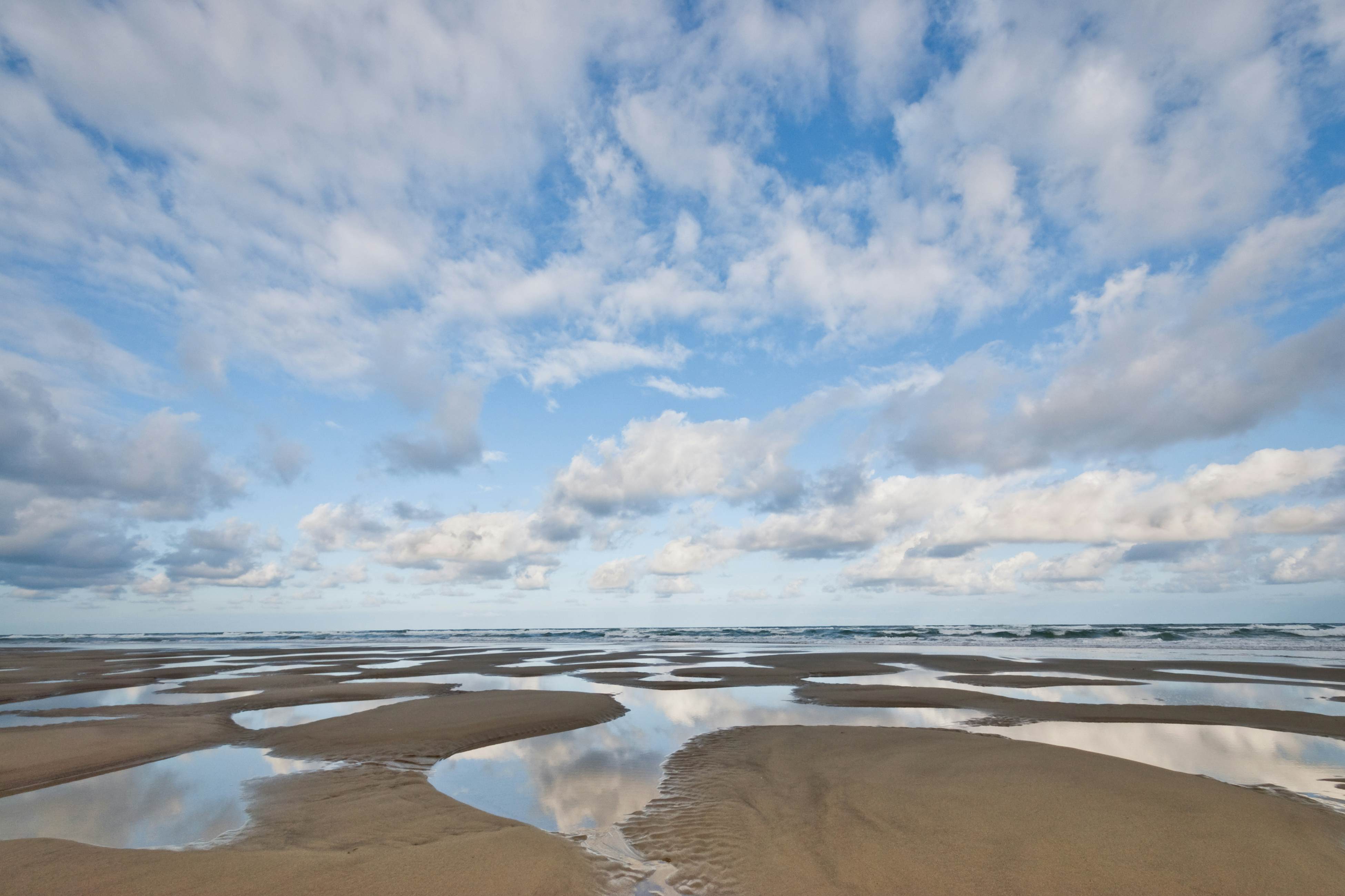 Rock Creek Inn condo on beach with ocean view balcony walk to shops and dining