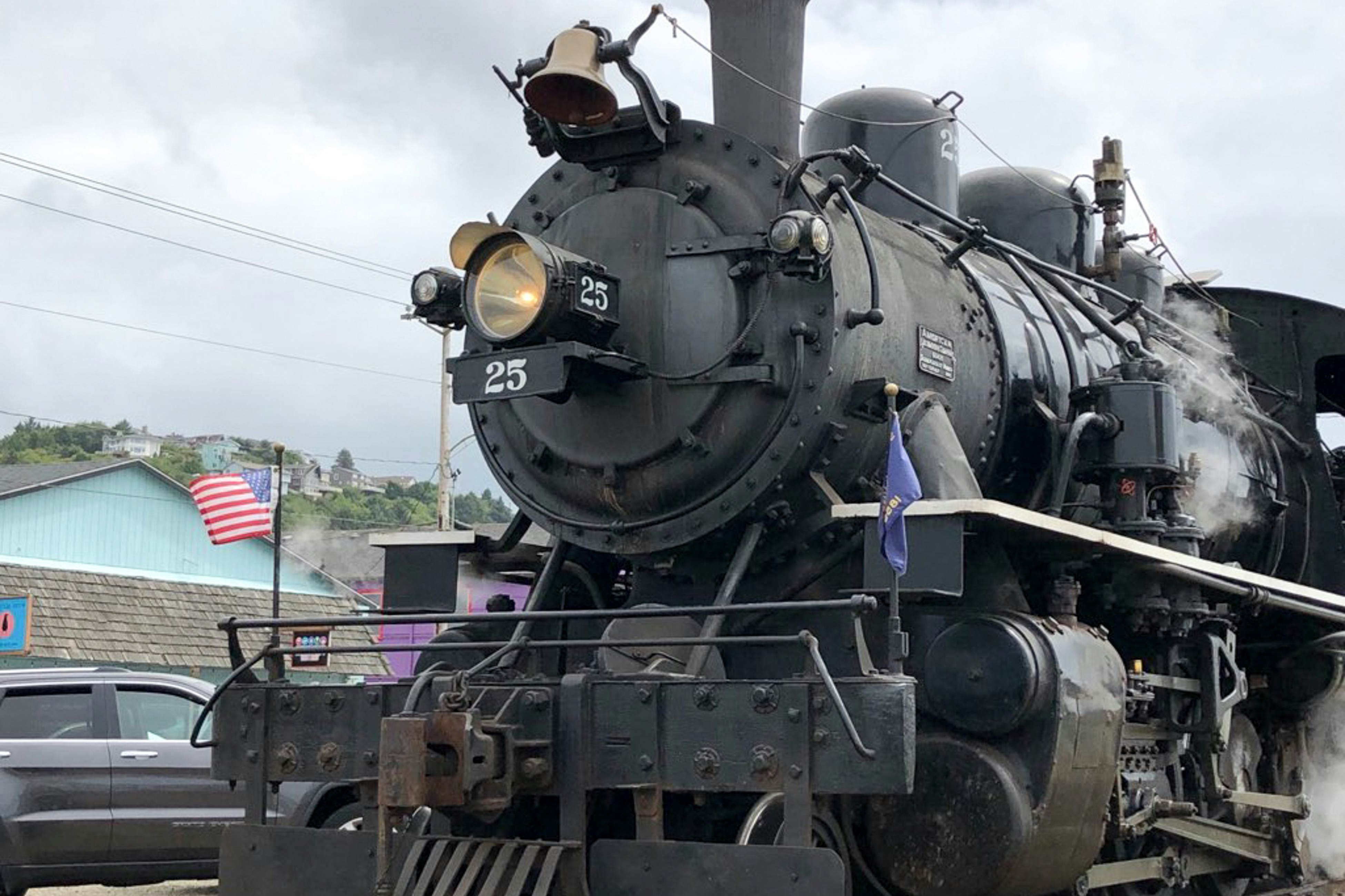 Rock Creek Inn condo on beach with ocean view balcony walk to shops and dining