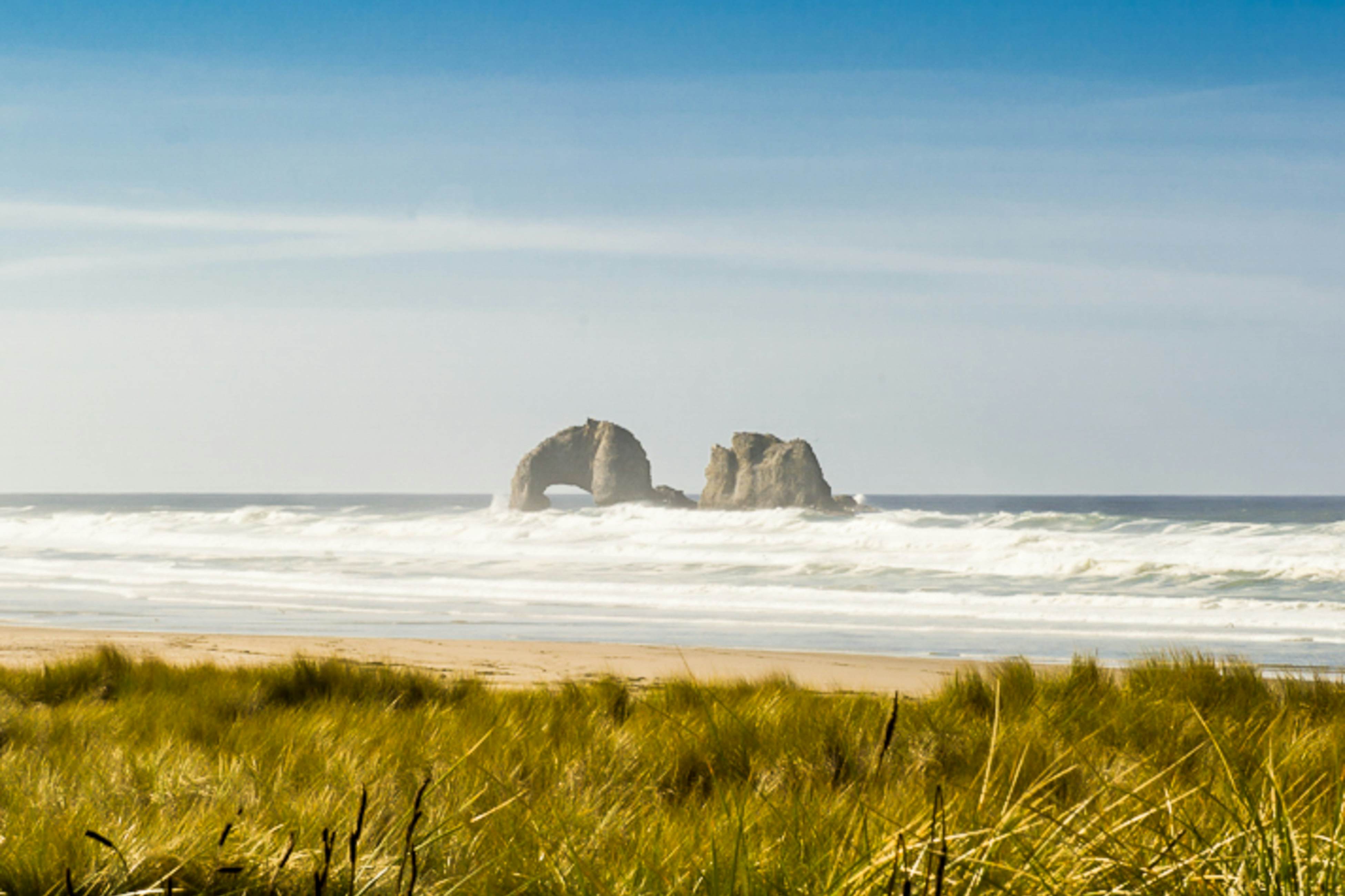 Rock Creek Inn condo on beach with ocean view balcony walk to shops and dining
