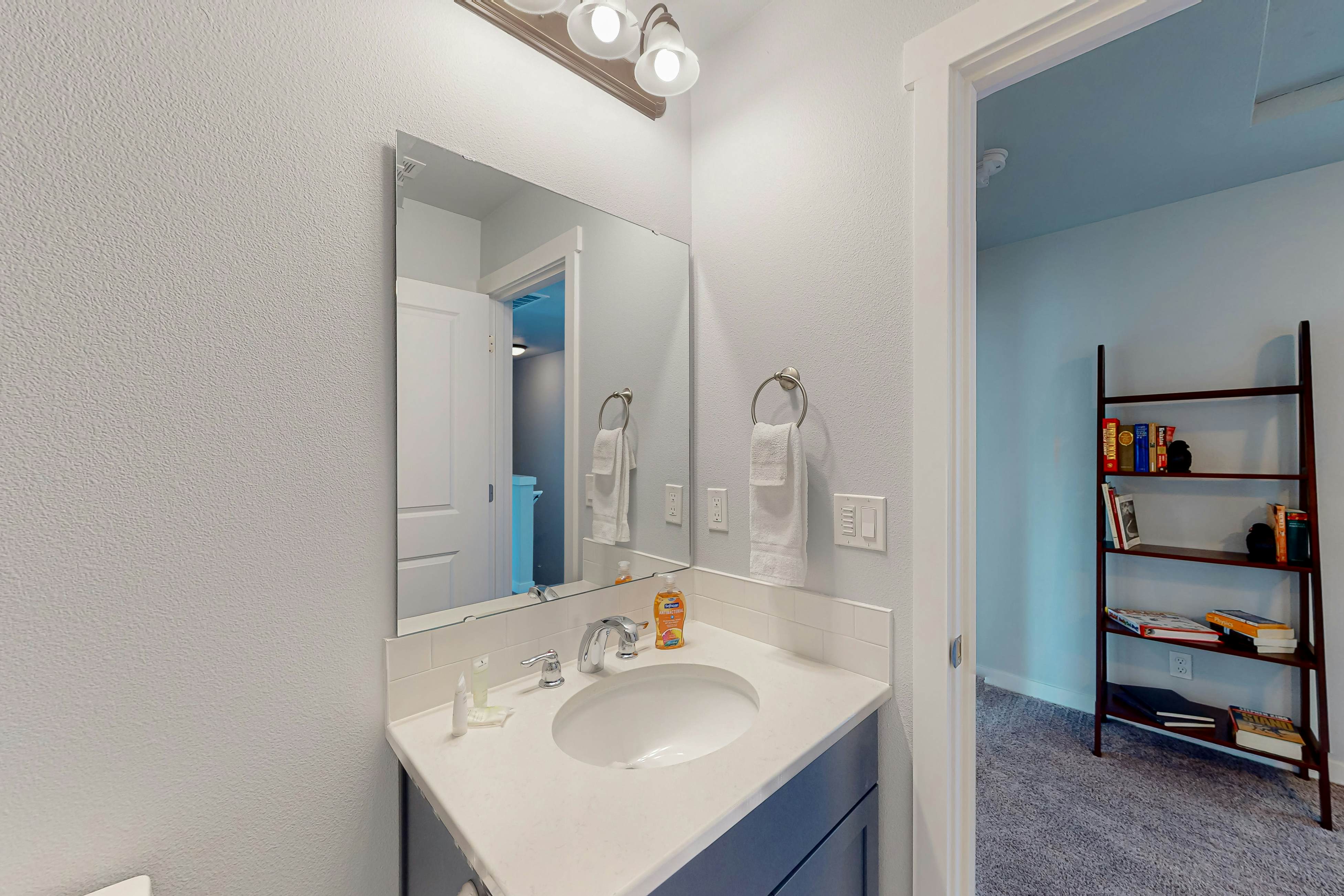 4BR home steps from the beach with private hot tub fireplace and firepit