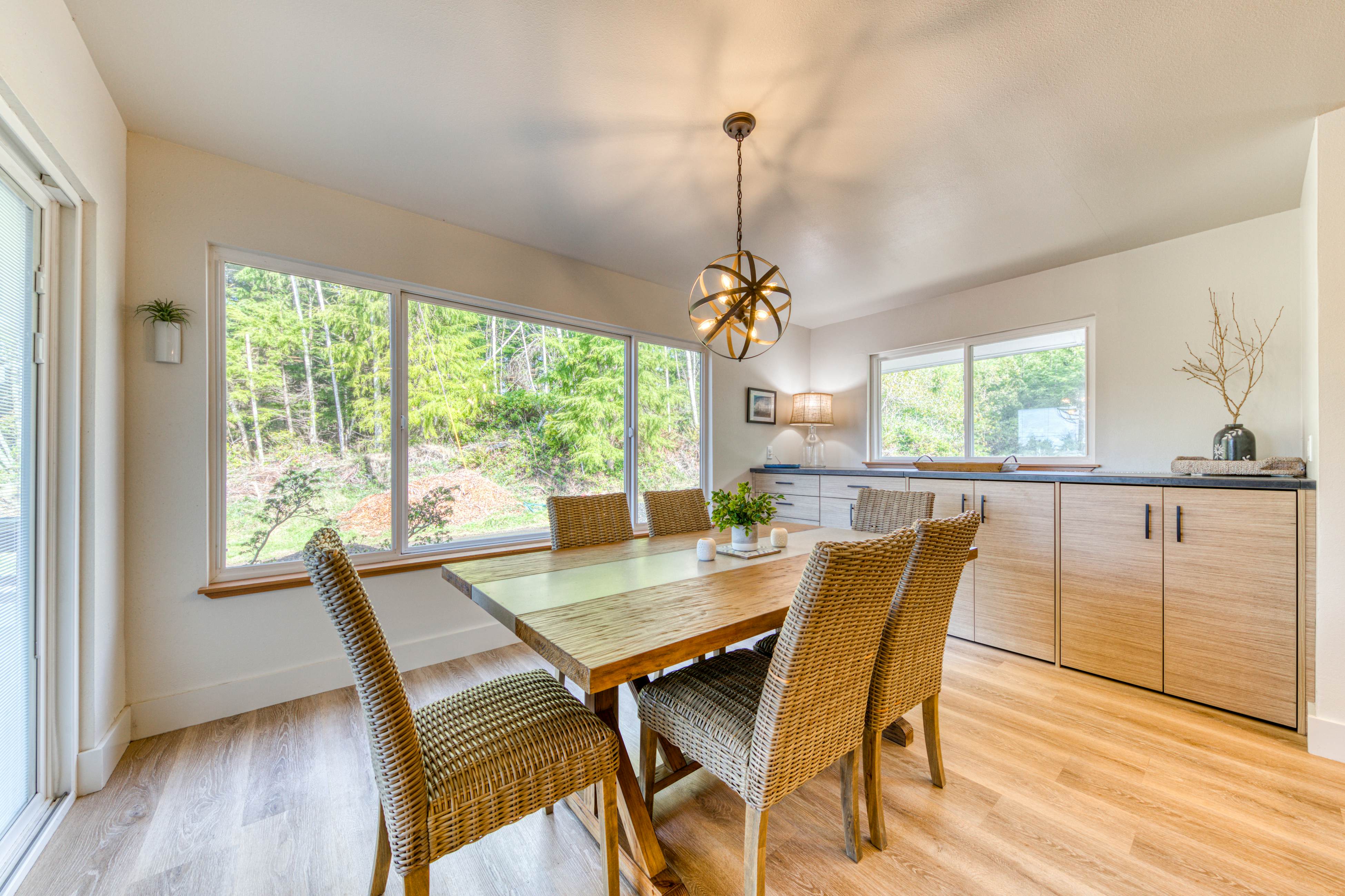 Dog friendly two story home with furnished deck mountain views and foosball table