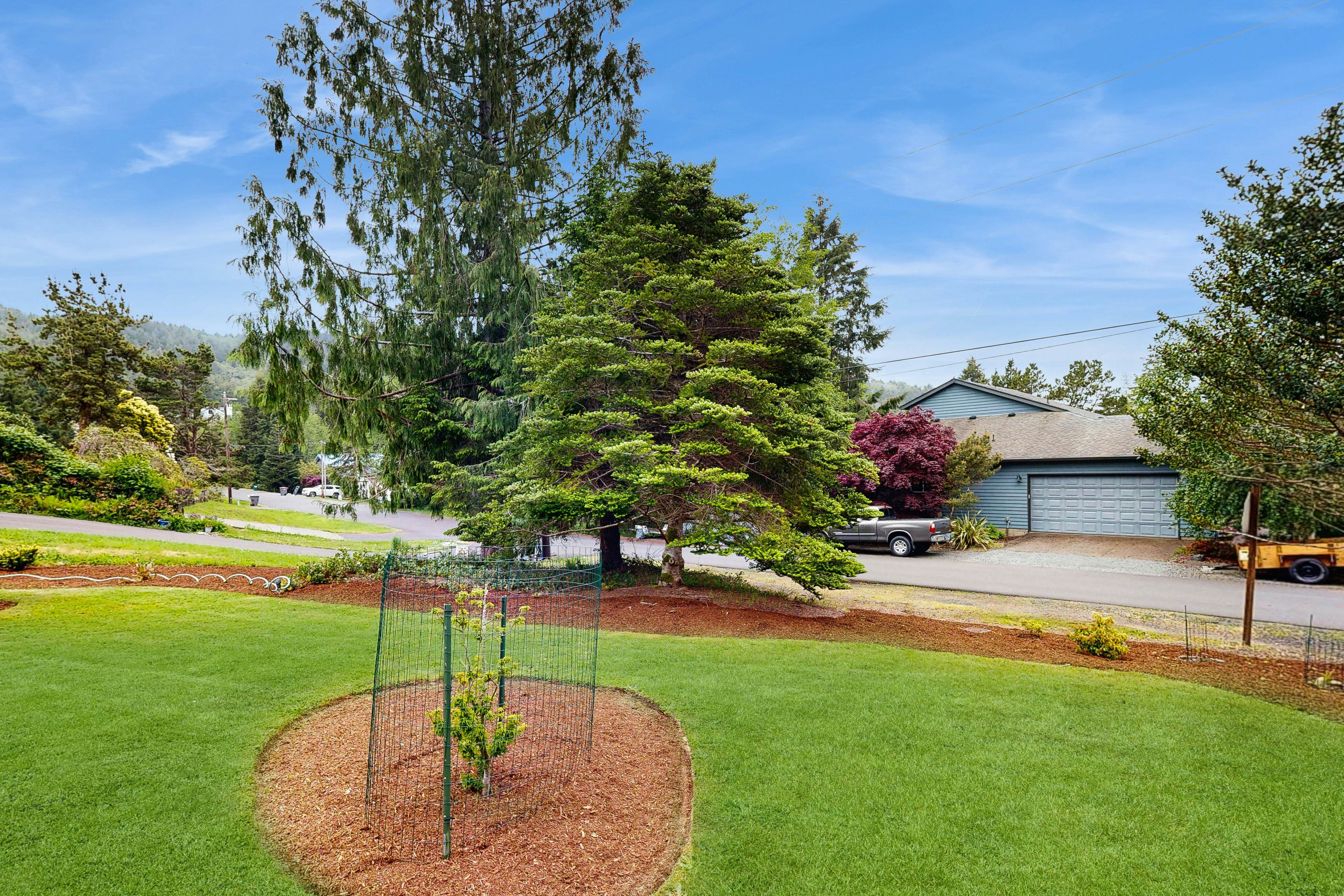 Dog friendly two story home with furnished deck mountain views and foosball table