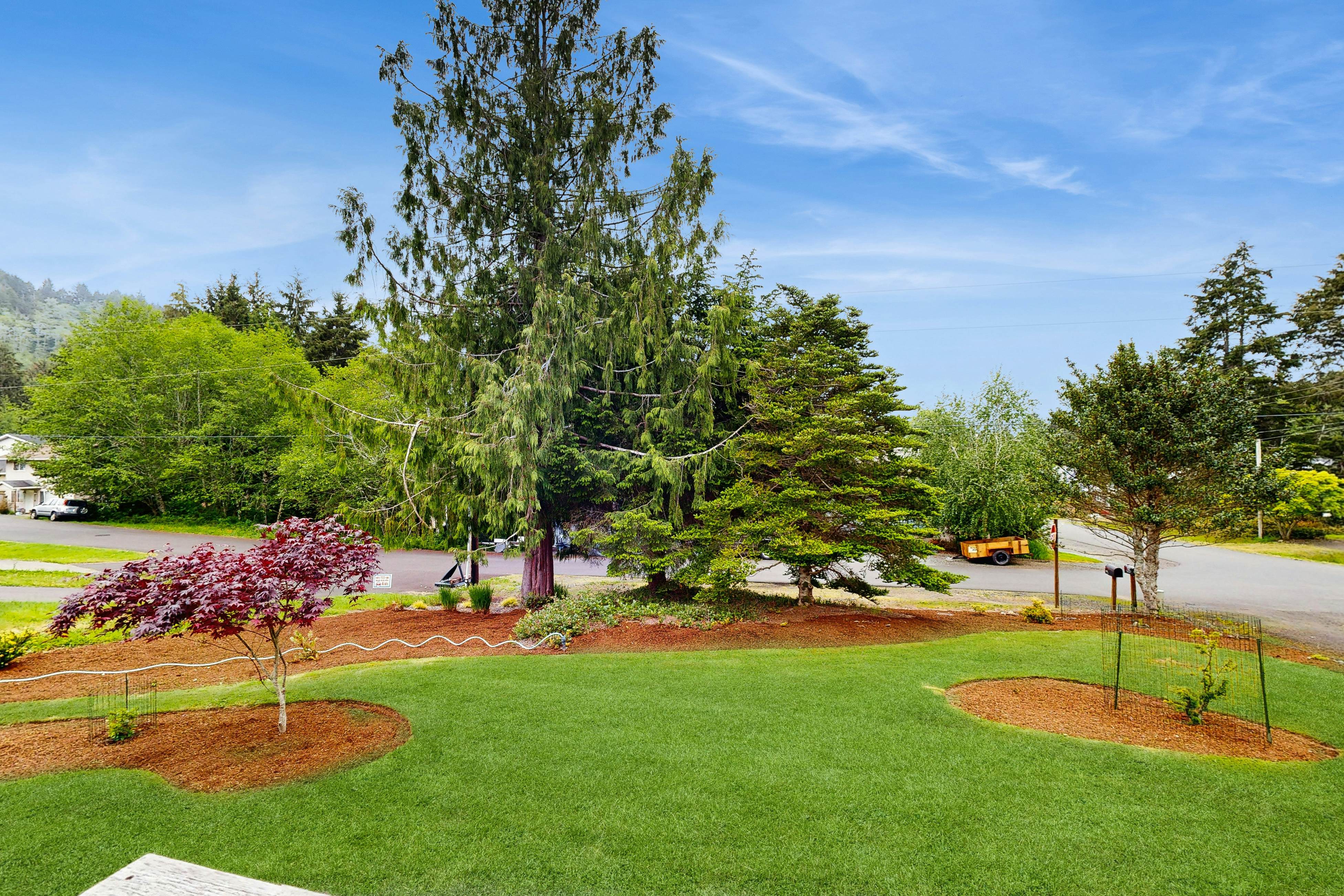 Dog friendly two story home with furnished deck mountain views and foosball table