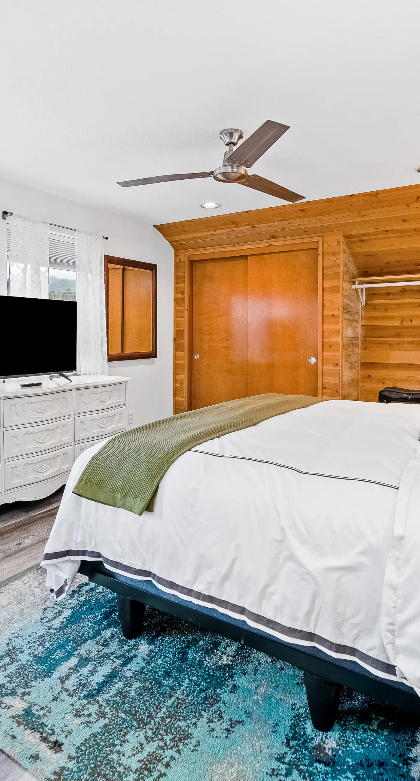 Oceanfront house with private beach access and amazing ocean views dog friendly