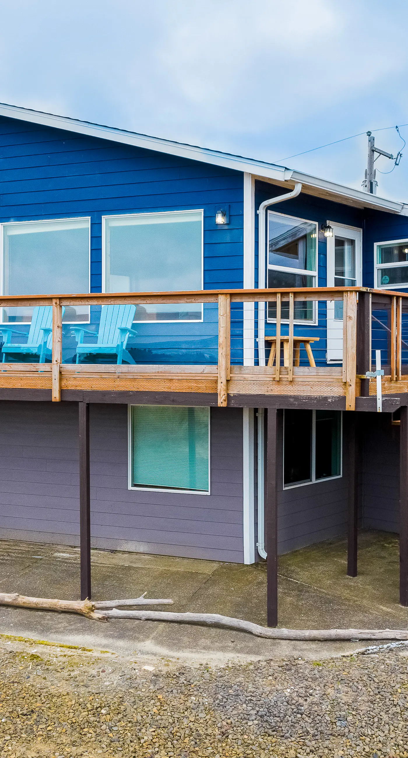 Oceanfront house with private beach access and amazing ocean views dog friendly