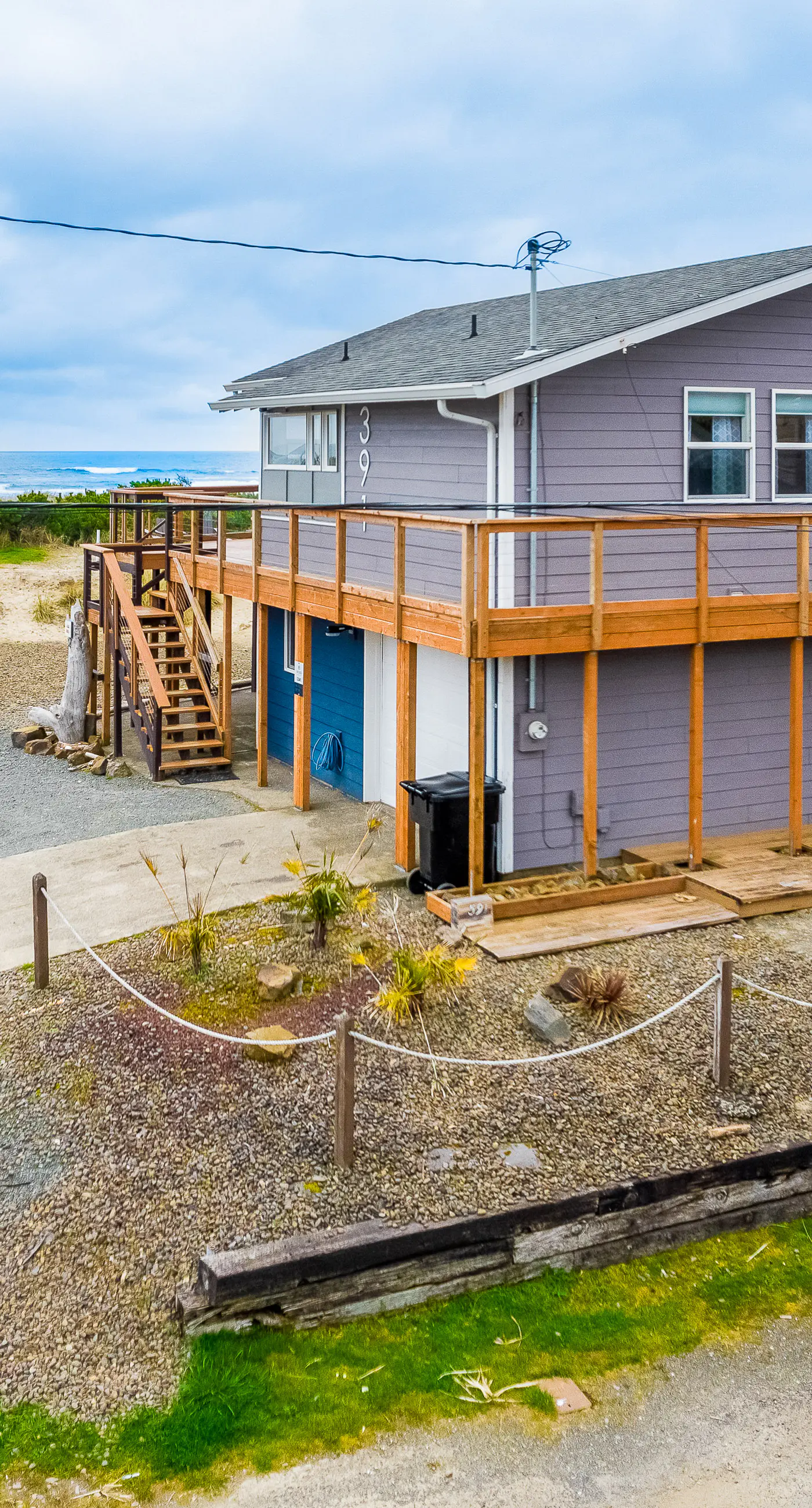 Oceanfront house with private beach access and amazing ocean views dog friendly