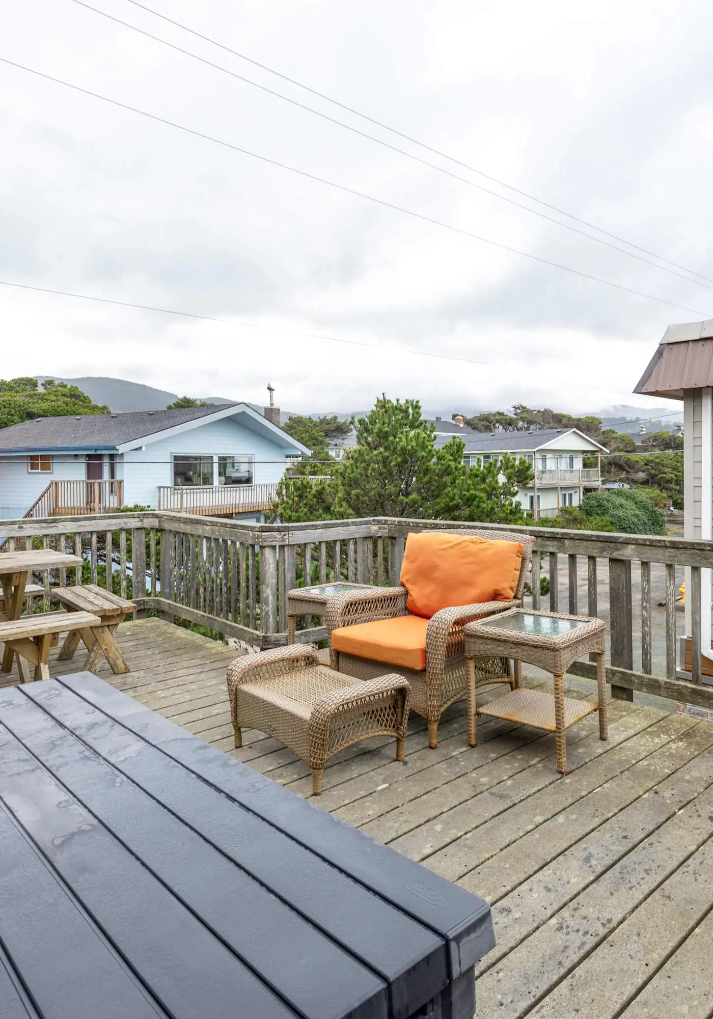 Prime Direct Beachfront Retreat with private deck with views | Dogs Welcome