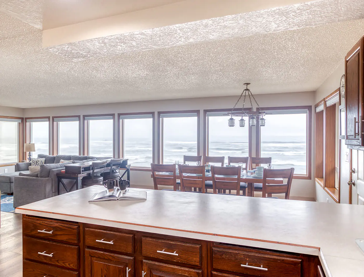 Prime Direct Beachfront Retreat with private deck with views | Dogs Welcome
