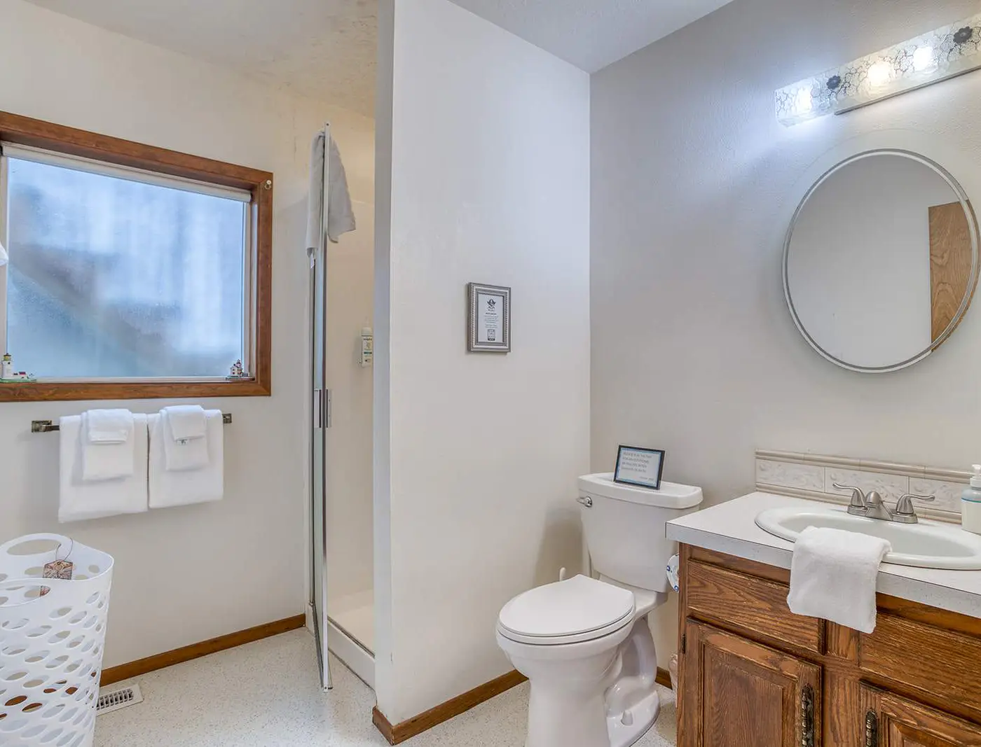 Prime Direct Beachfront Retreat with private deck with views | Dogs Welcome