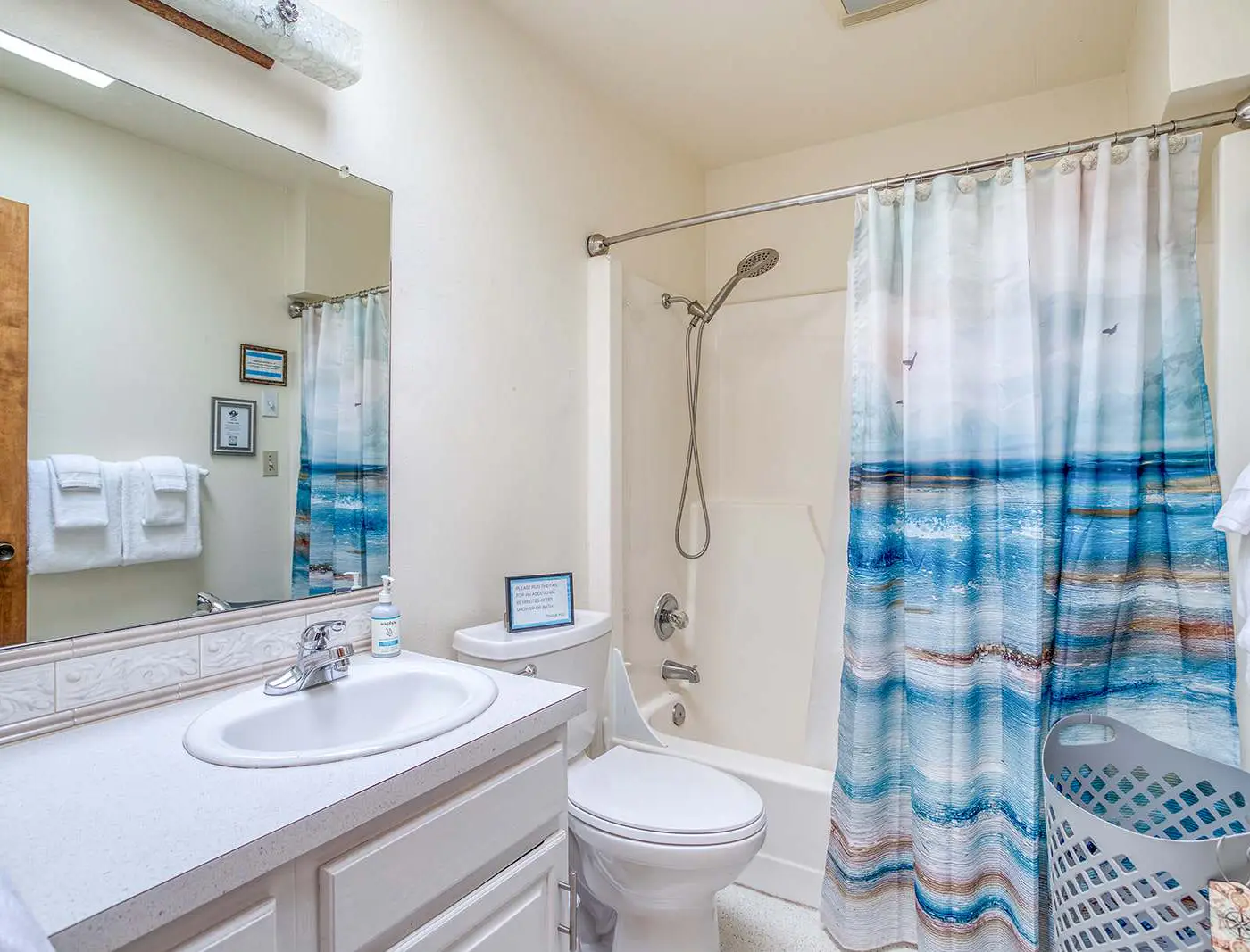 Prime Direct Beachfront Retreat with private deck with views | Dogs Welcome