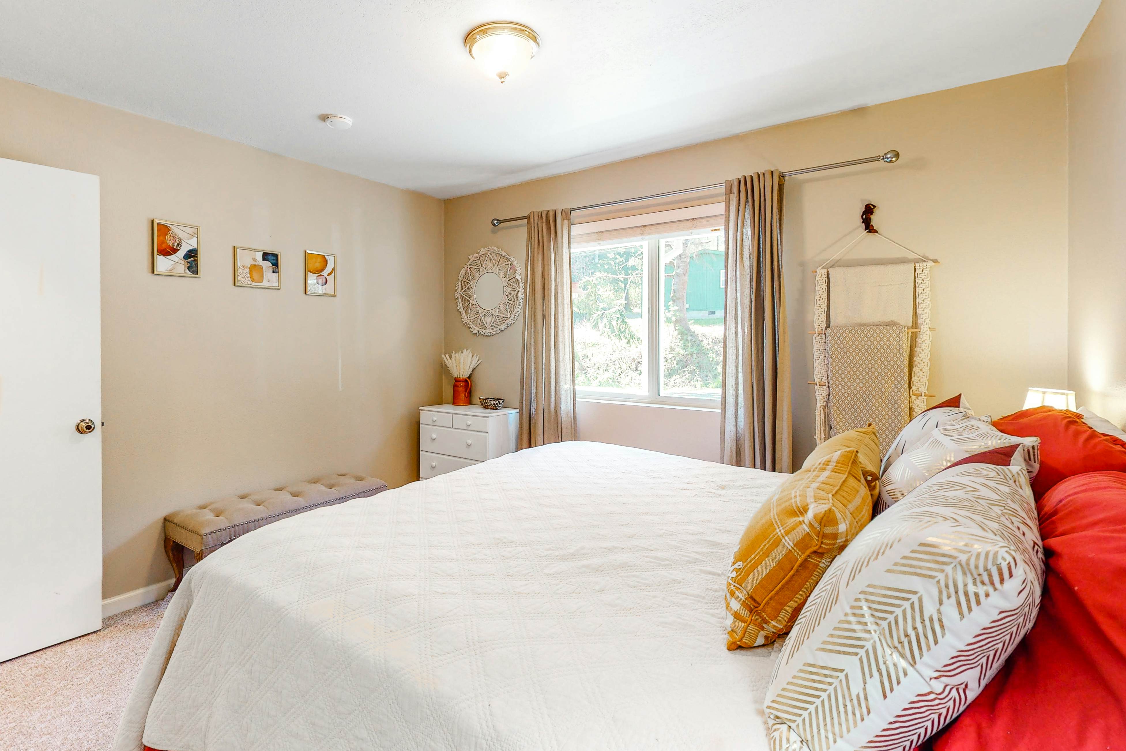 Dog Friendly Cottage Near Downtown with Firepit Private Hot Tub WiFi and Laundry