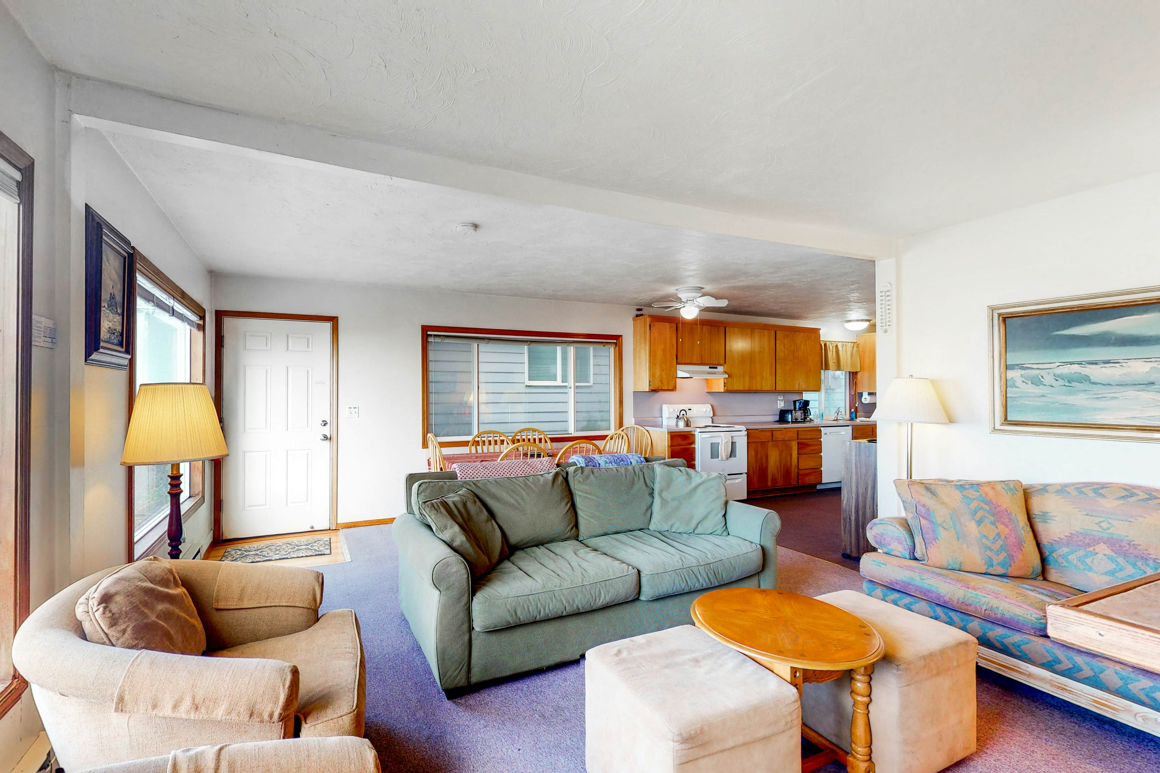 Oceanfront Home with Great Ocean View Deck Fireplace Beach Access 2 Dogs OK