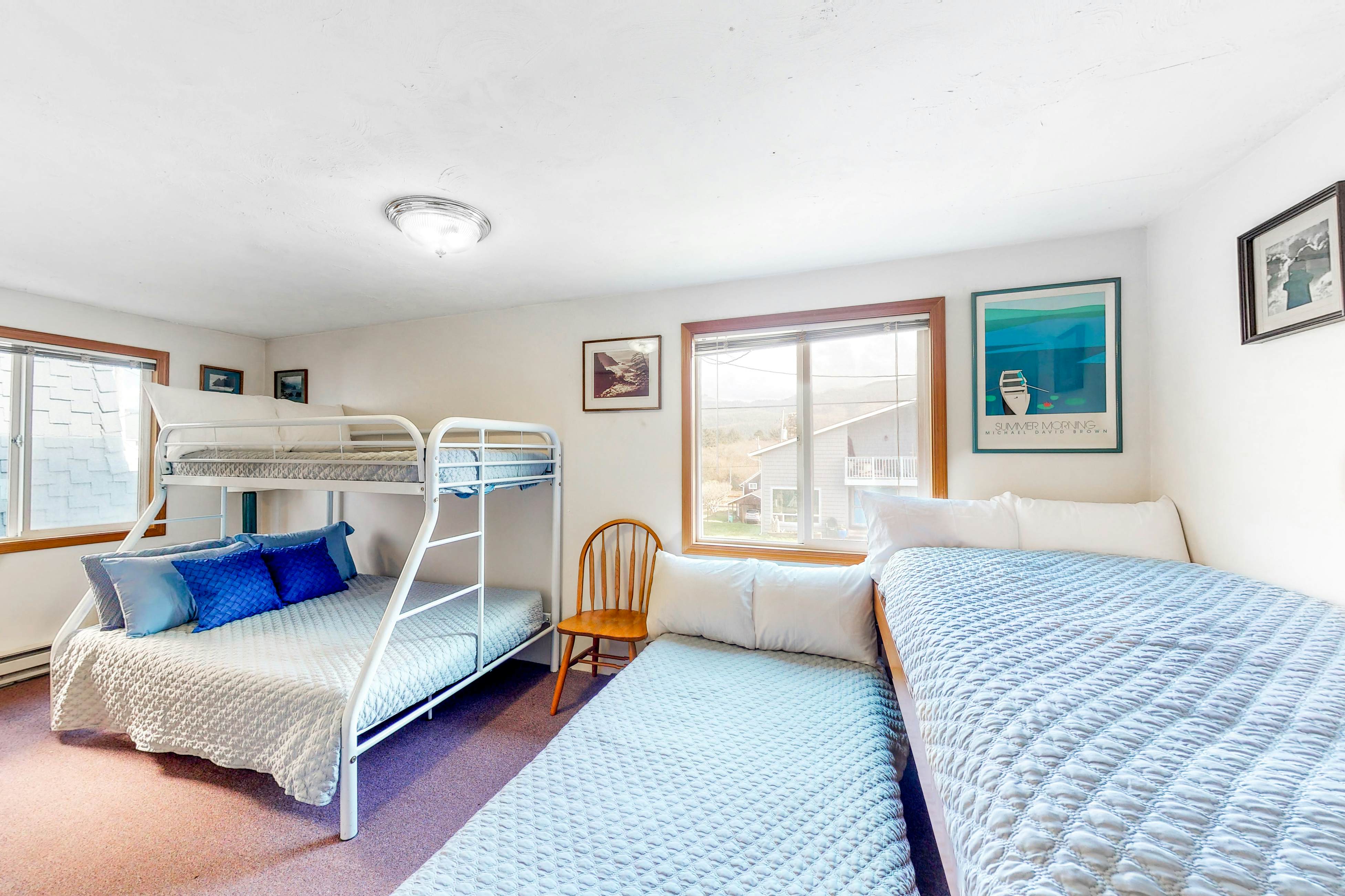 Oceanfront Home with Great Ocean View Deck Fireplace Beach Access 2 Dogs OK