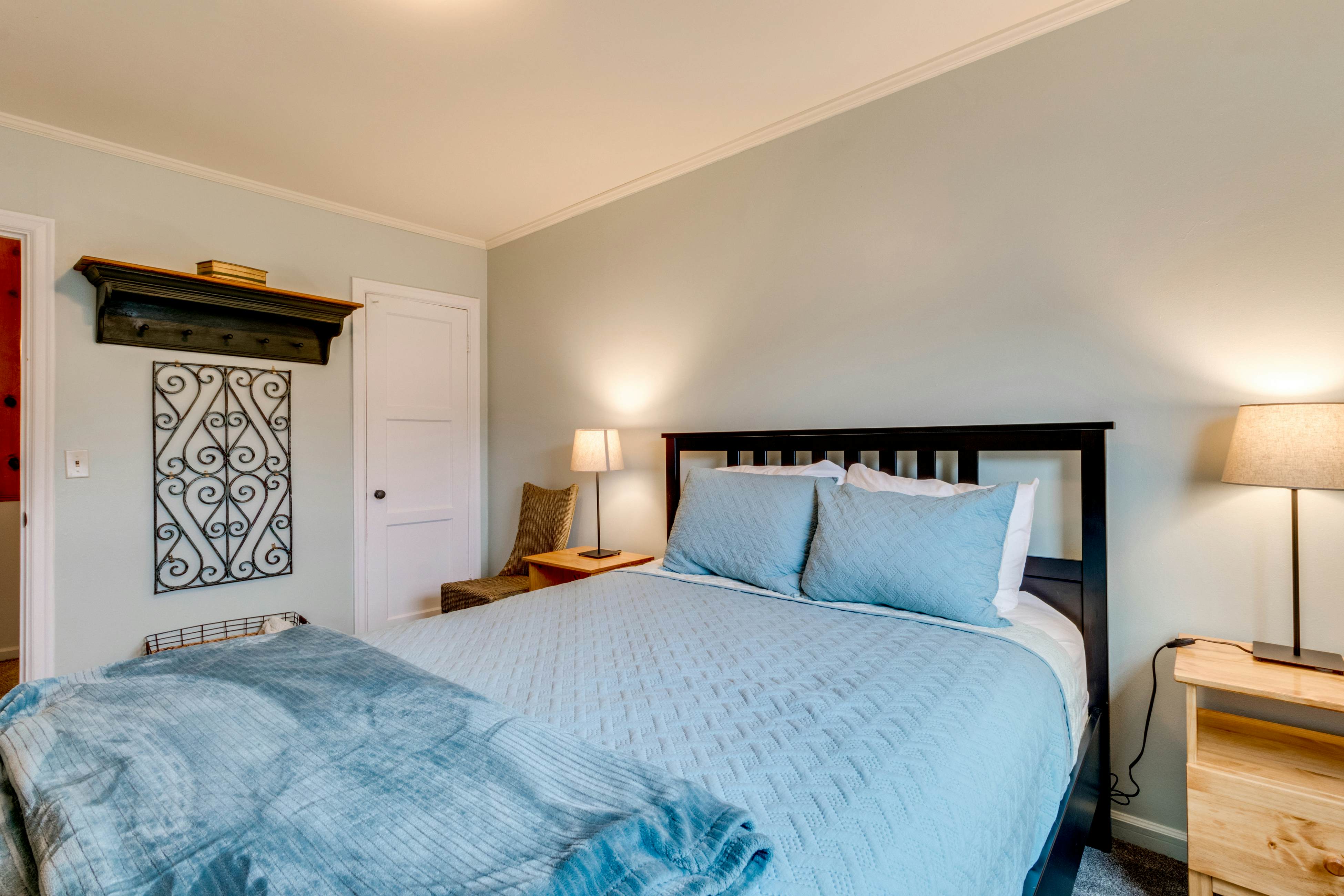 Dog-Friendly Waterfront Condo with Ocean Views - Moments From the Beach & Town