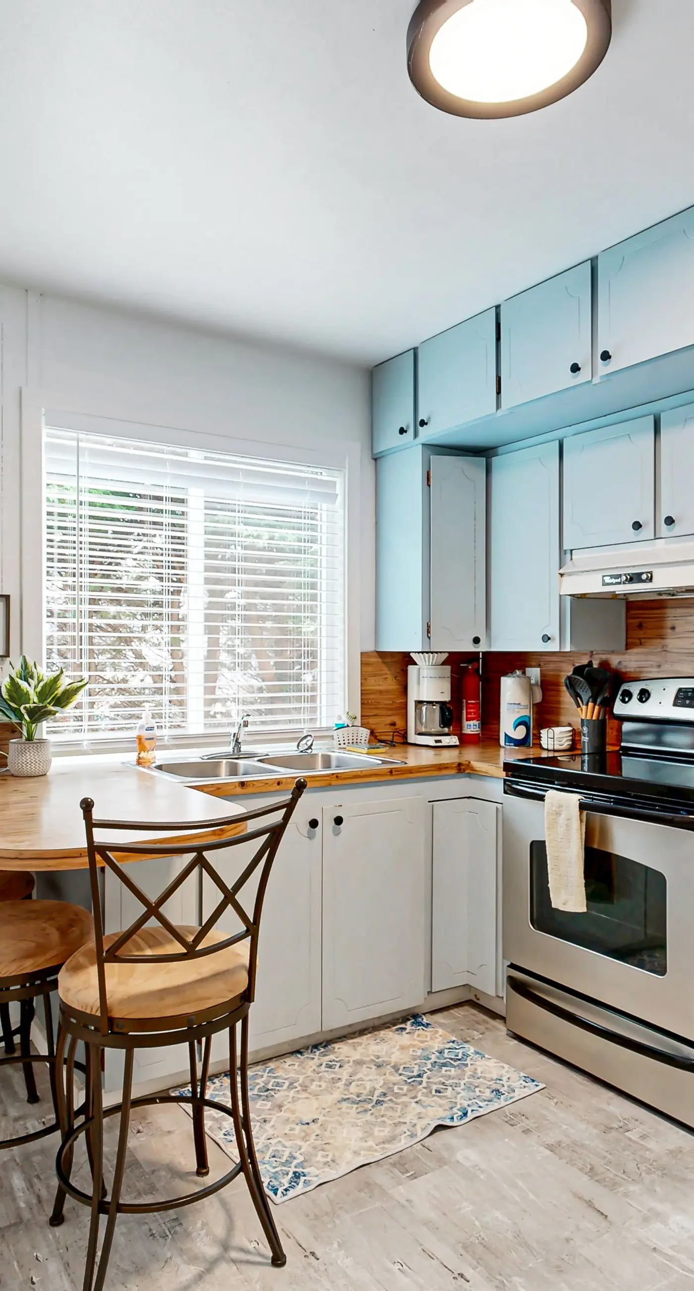Renovated home near beach access with two kitchens and fireplace dog friendly