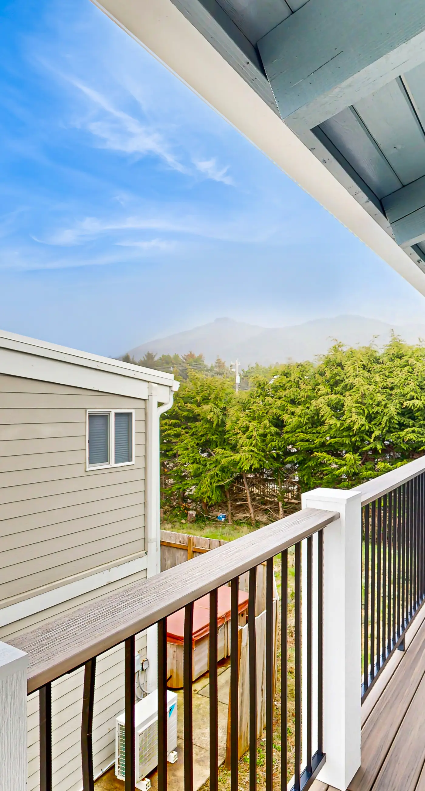 Renovated home near beach access with two kitchens and fireplace dog friendly
