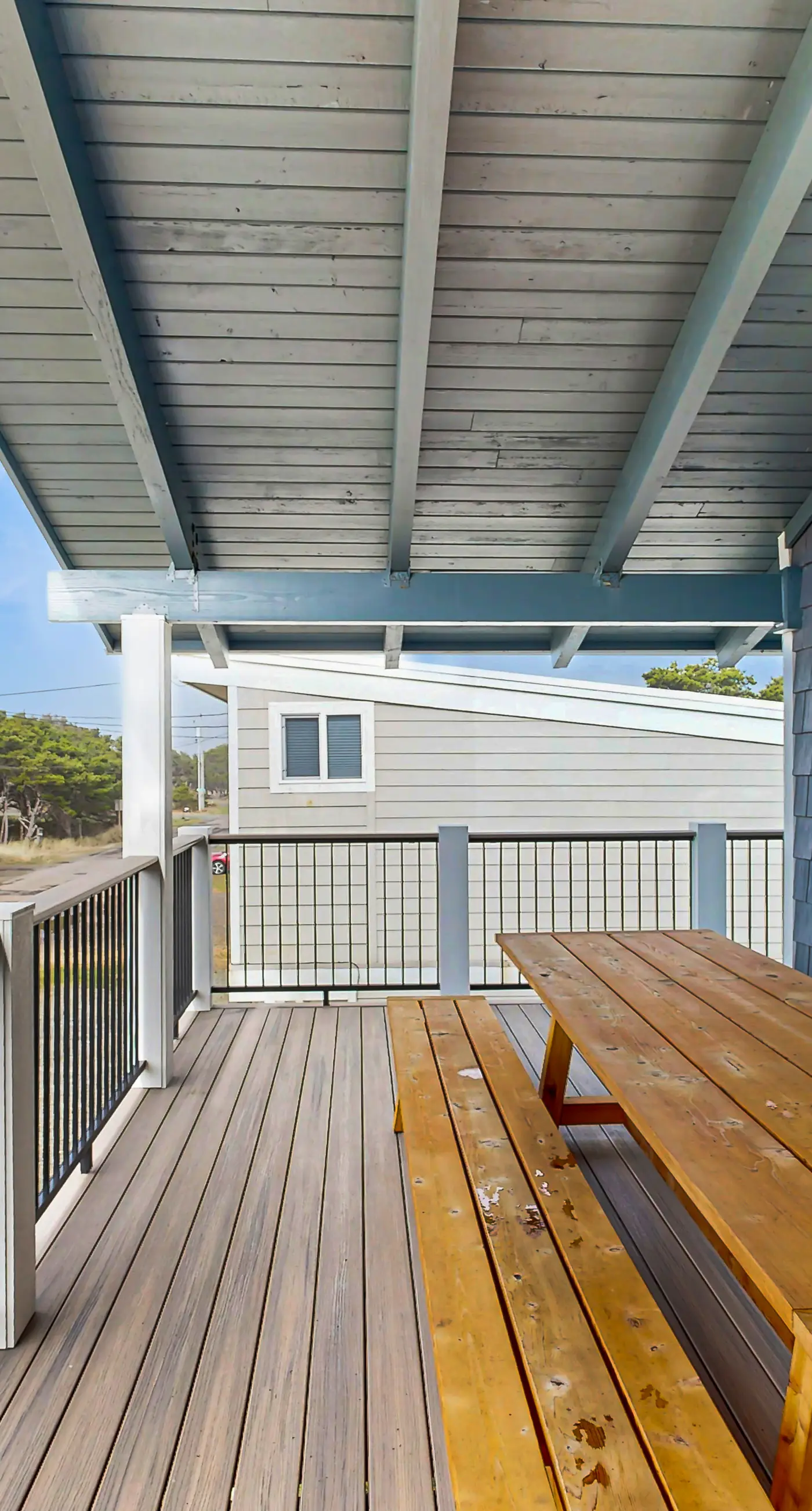 Renovated home near beach access with two kitchens and fireplace dog friendly