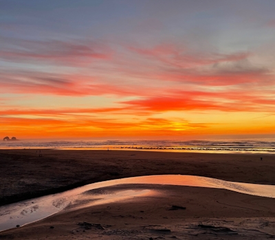 Waterfront condo with furnished balcony ocean views and great location