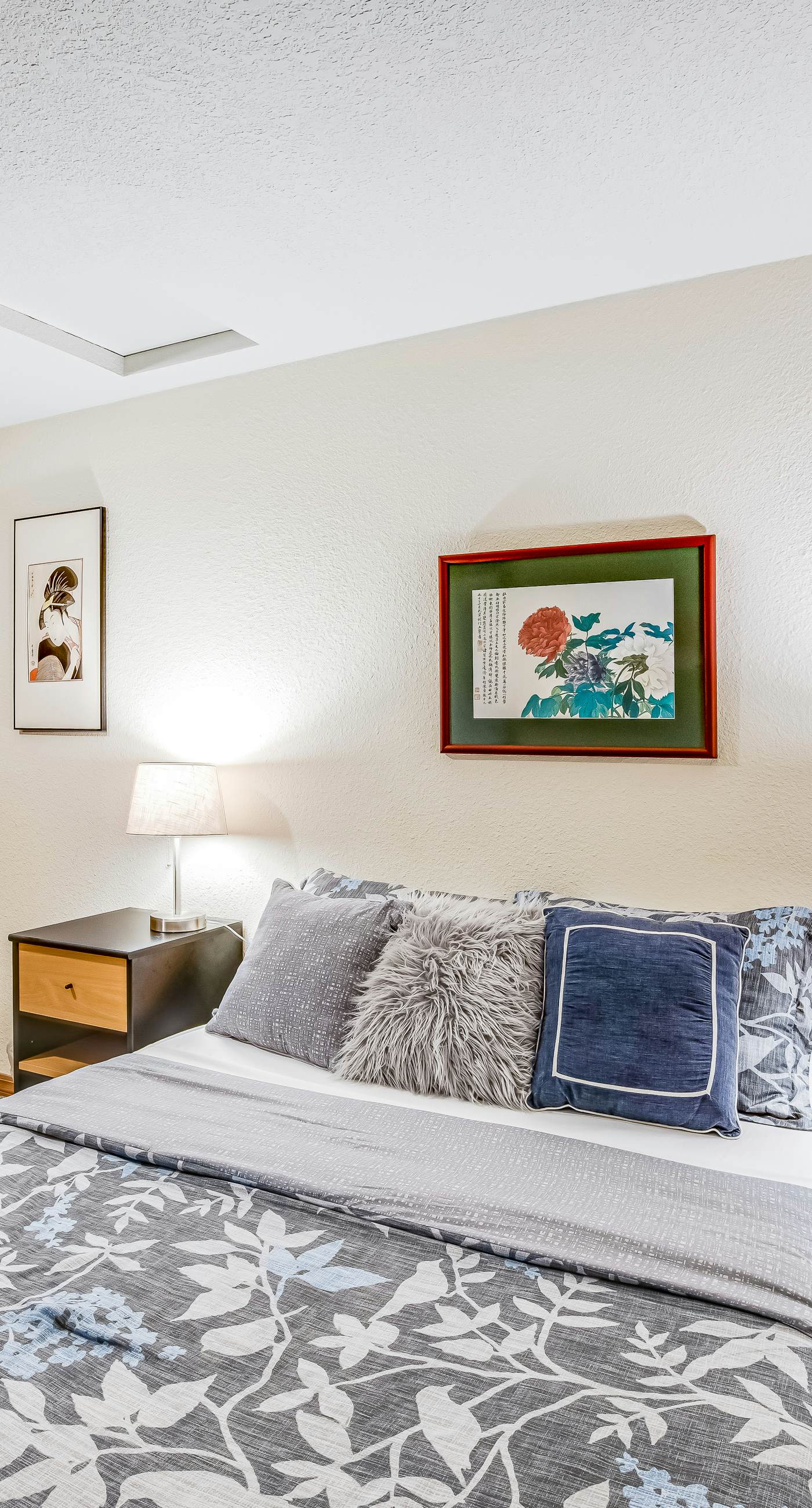 Waterfront condo with furnished balcony ocean views and great location