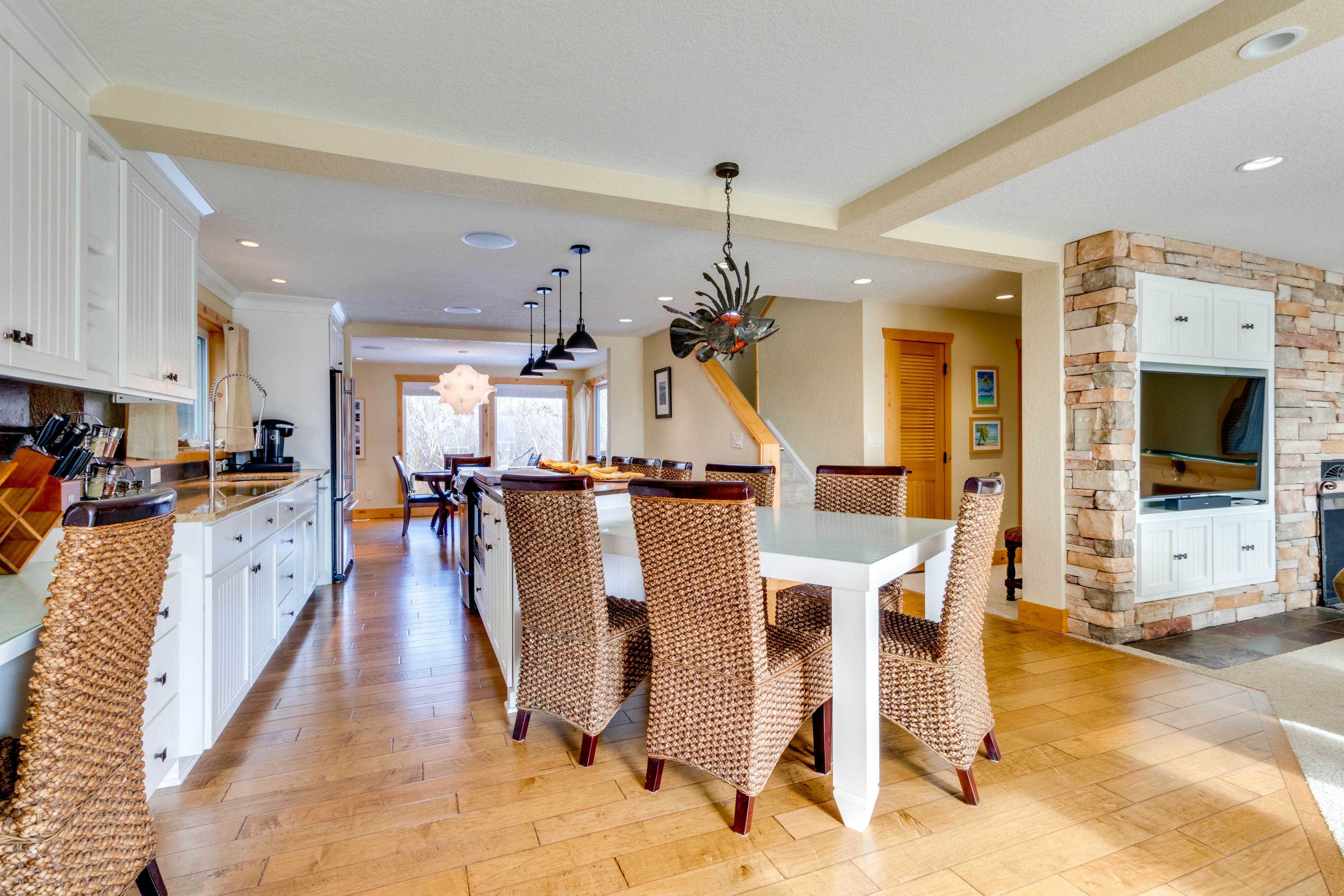 Waterfront home with furnished deck, firepit & amazing views - walk to the beach