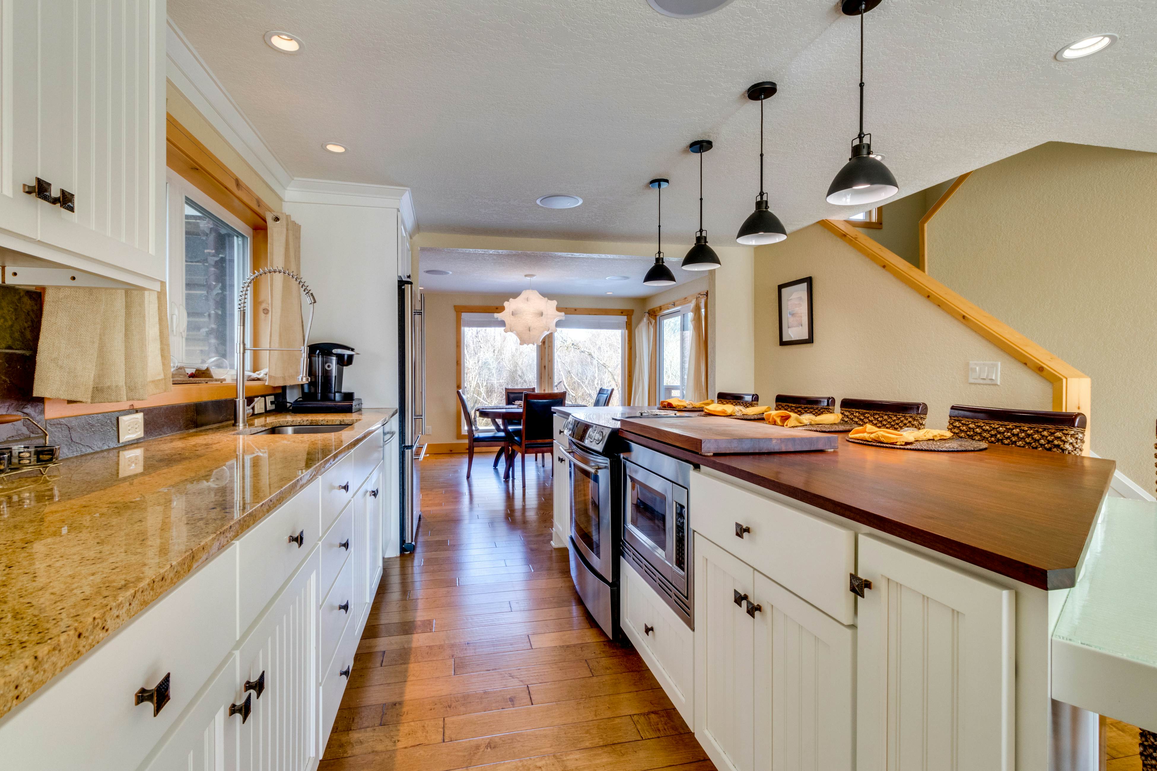 Waterfront home with furnished deck, firepit & amazing views - walk to the beach