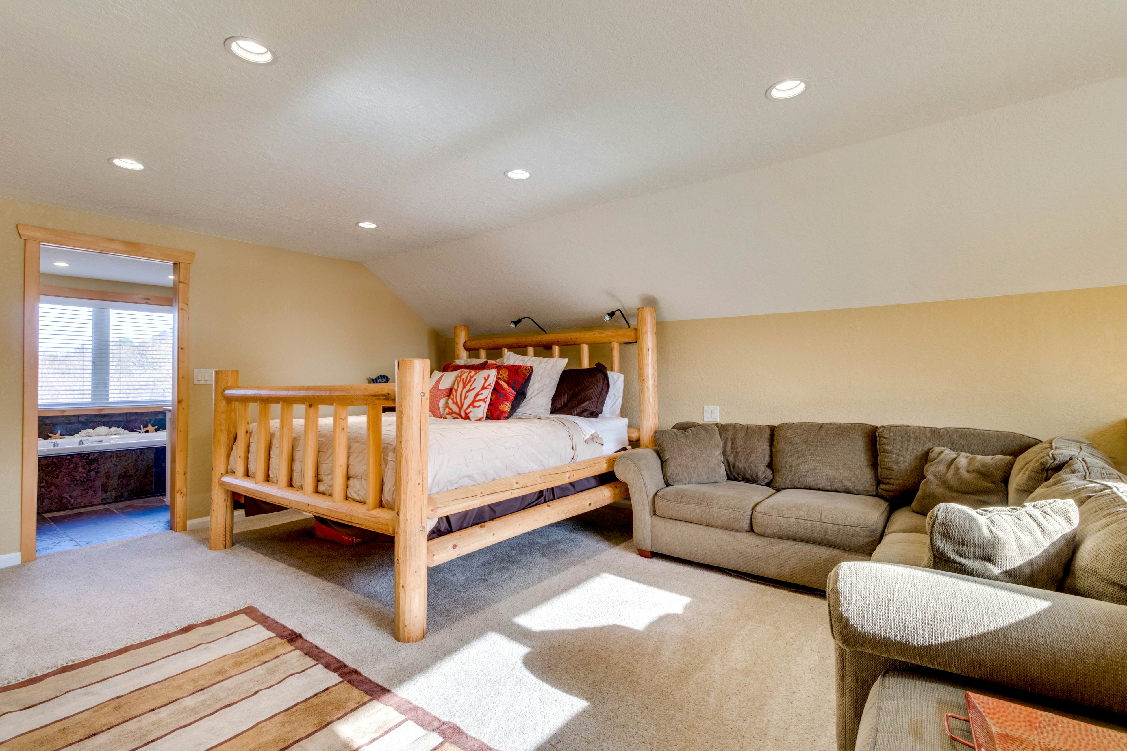 Waterfront home with furnished deck, firepit & amazing views - walk to the beach