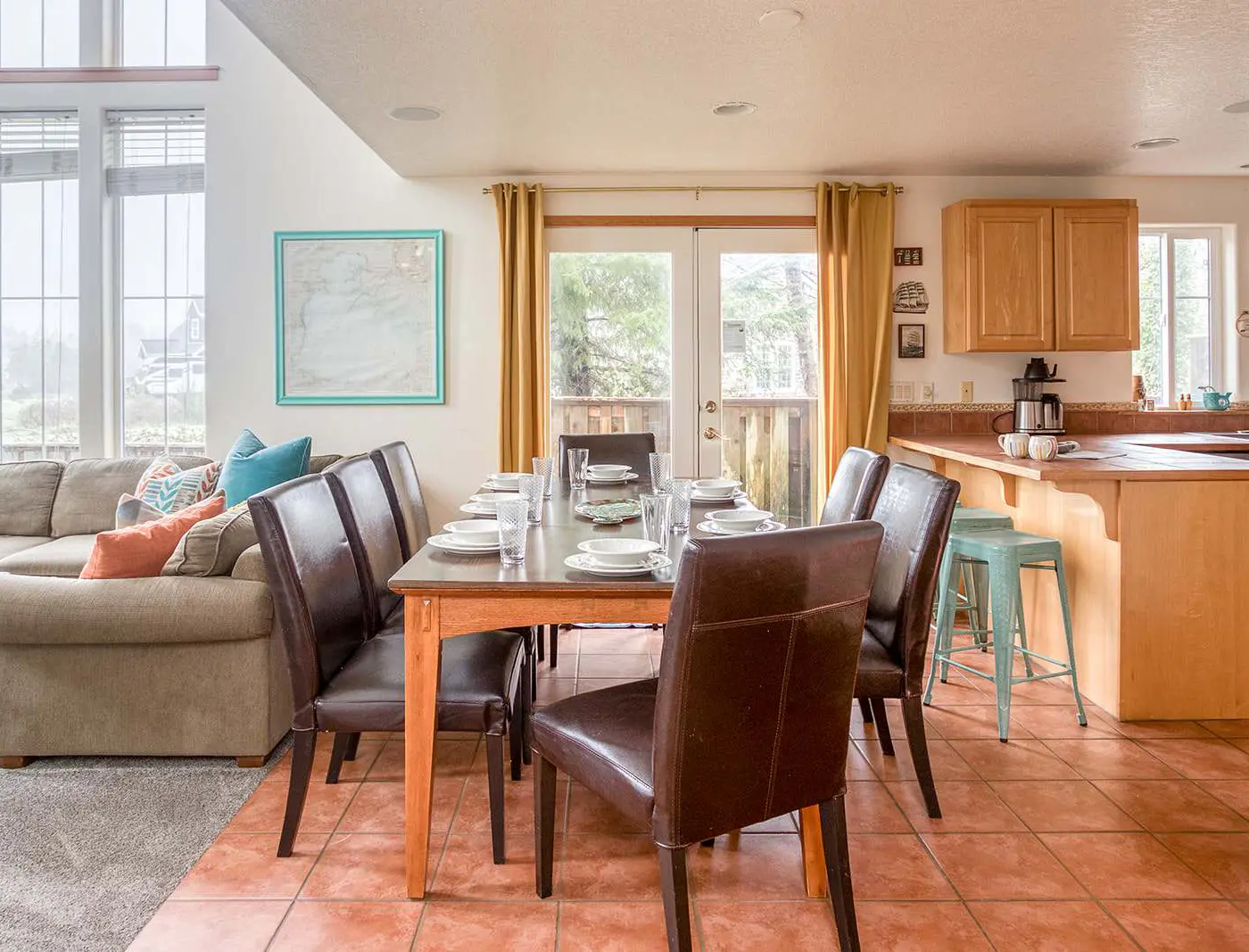 Inviting house near the beach with private hot tub and game room