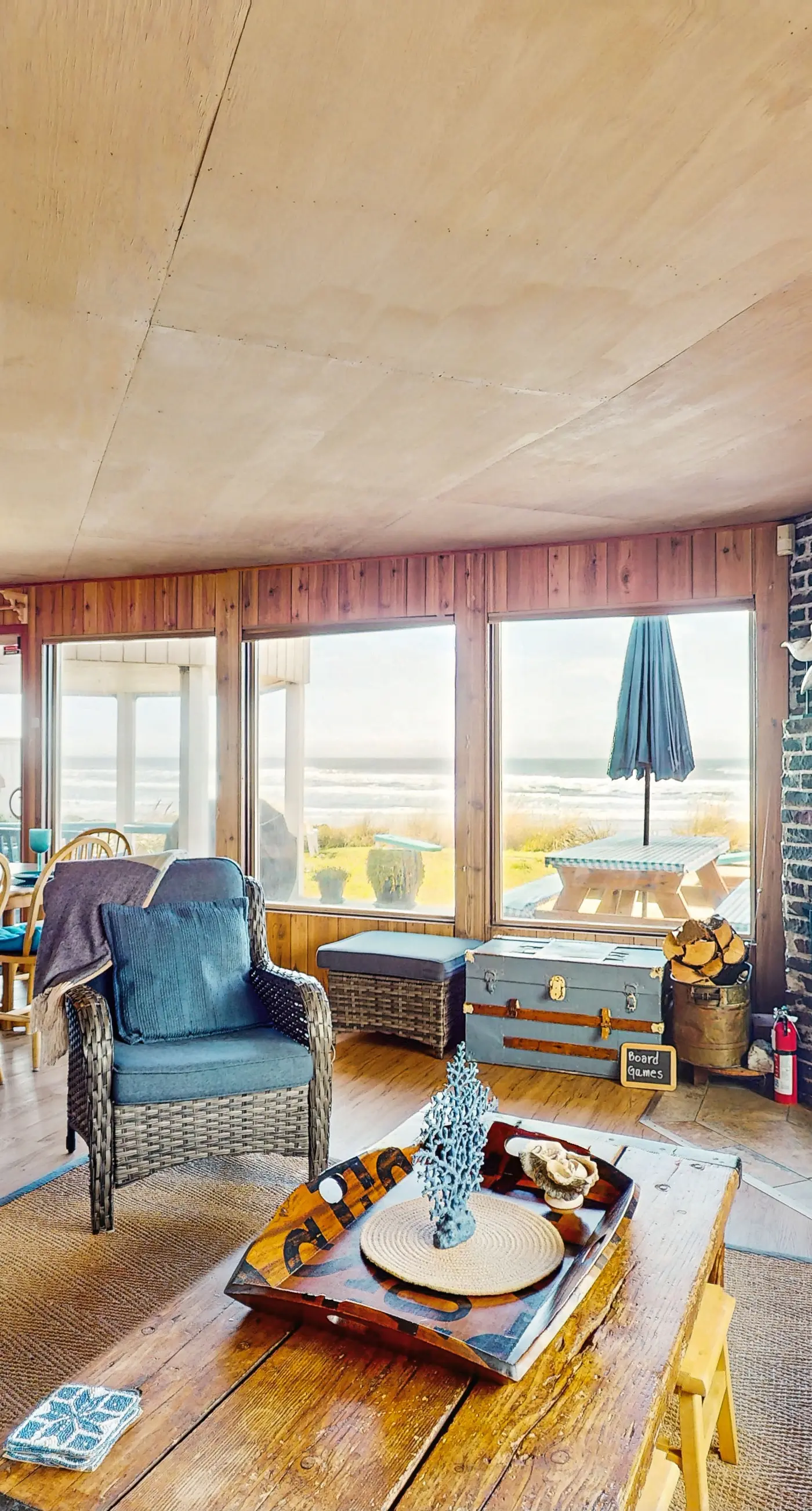 Dog friendly oceanfront house with sweeping ocean views and wood burning fireplace