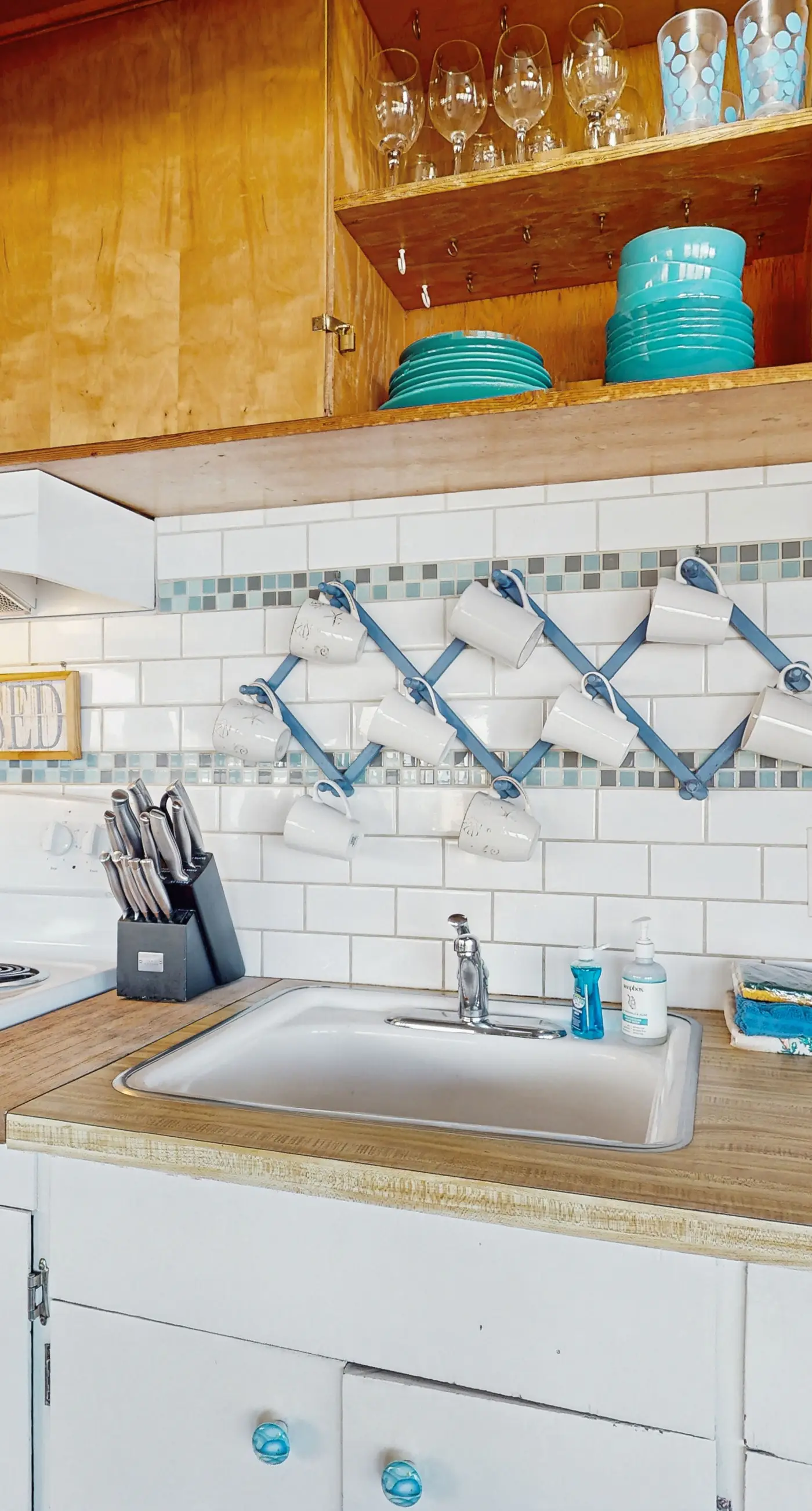 Dog friendly oceanfront house with sweeping ocean views and wood burning fireplace