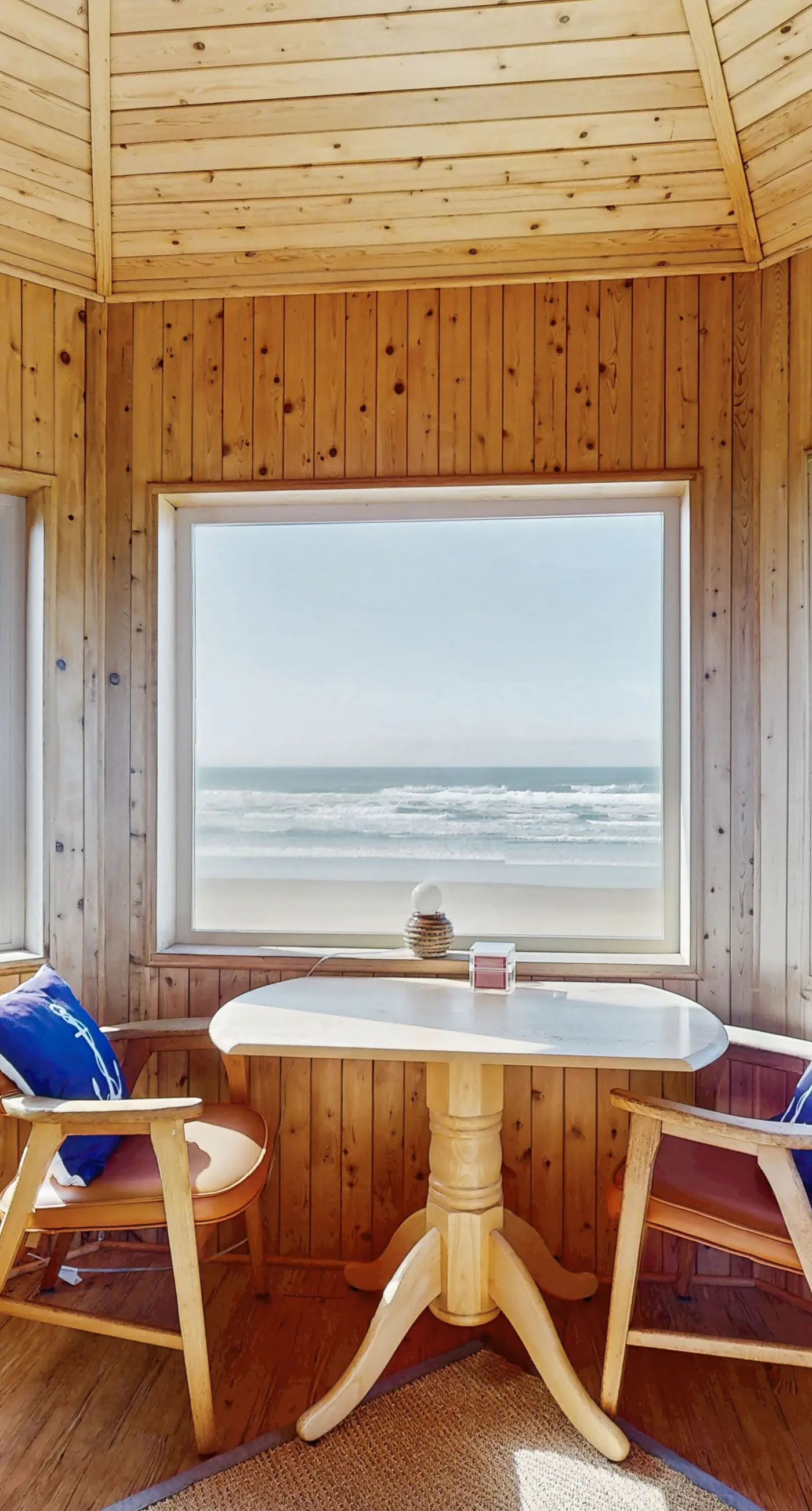 Dog friendly oceanfront house with sweeping ocean views and wood burning fireplace