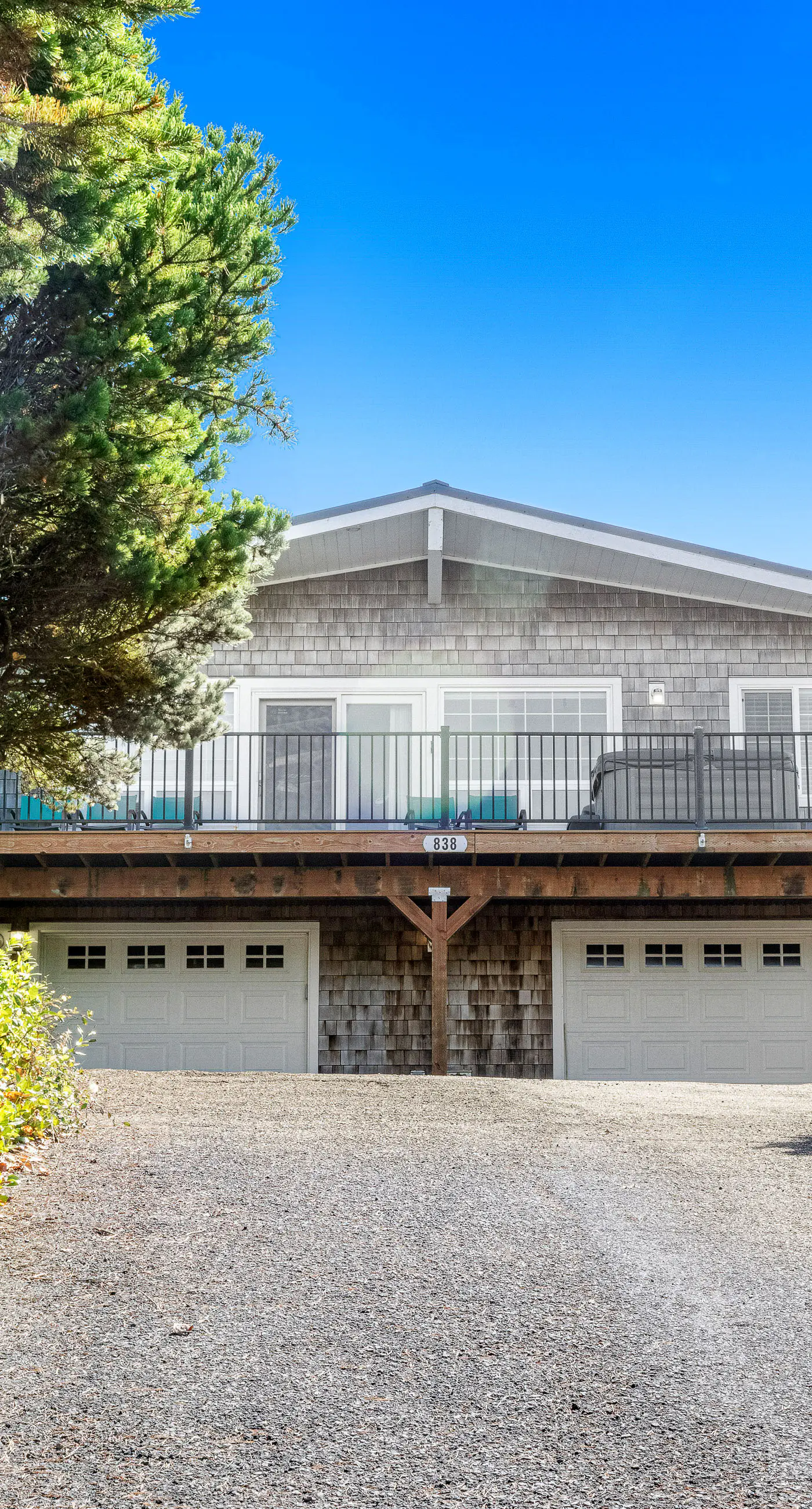Ocean and Lake View Home with Private Hot Tub 1 2 Block to Beach Dogs OK