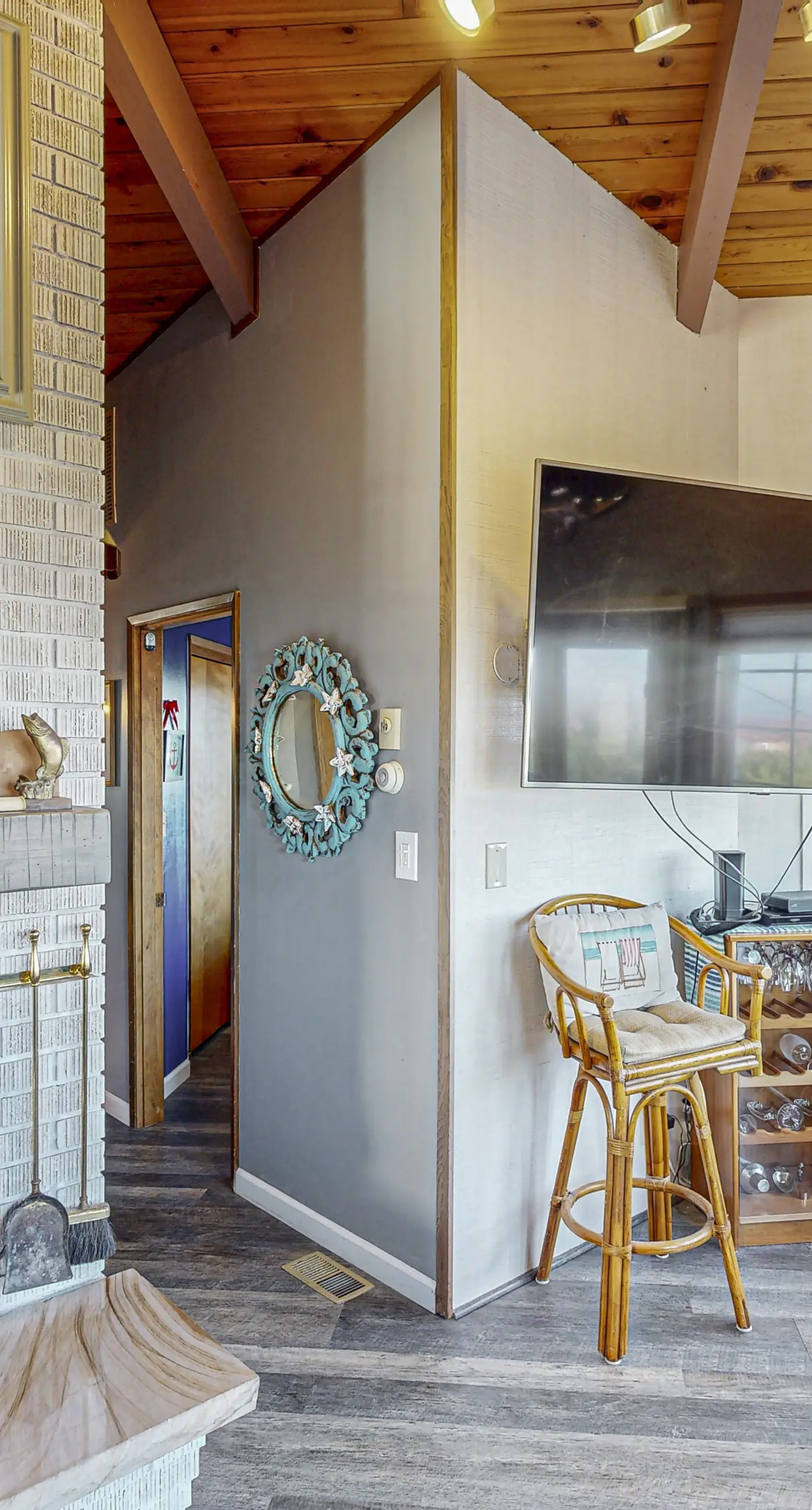 Ocean and Lake View Home with Private Hot Tub 1 2 Block to Beach Dogs OK