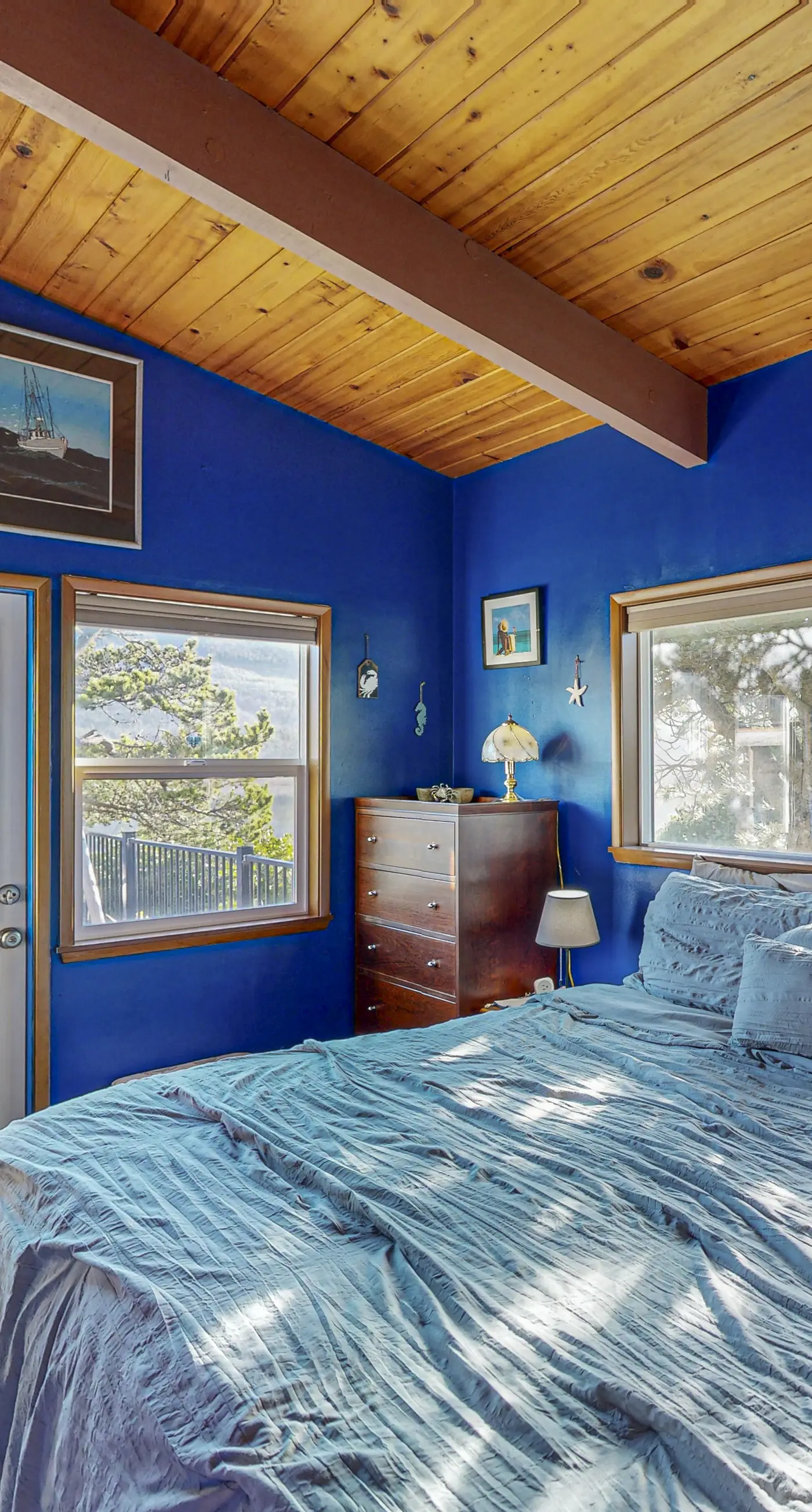 Ocean and Lake View Home with Private Hot Tub 1 2 Block to Beach Dogs OK