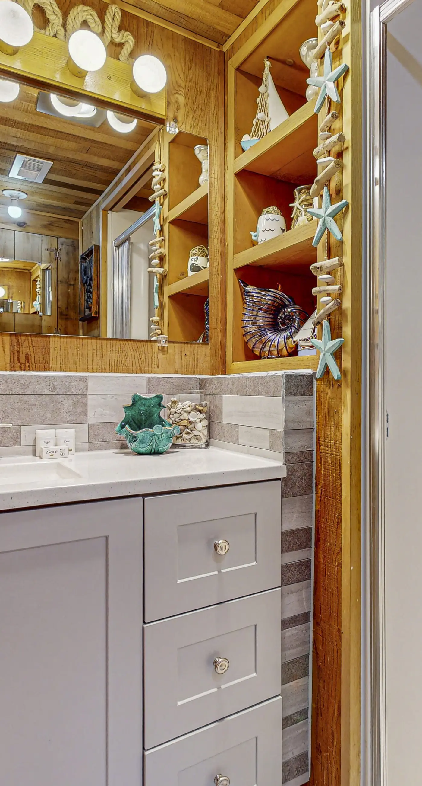 Ocean and Lake View Home with Private Hot Tub 1 2 Block to Beach Dogs OK