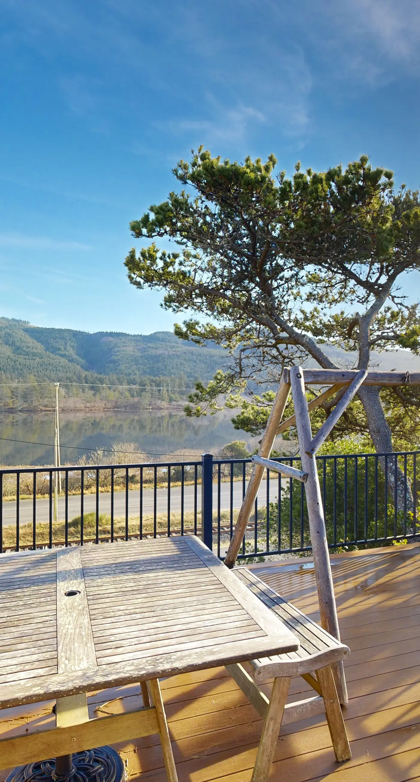 Ocean and Lake View Home with Private Hot Tub 1 2 Block to Beach Dogs OK