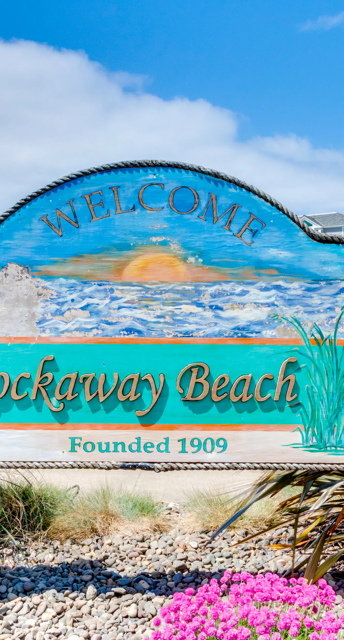 Ocean and Lake View Home with Private Hot Tub 1 2 Block to Beach Dogs OK