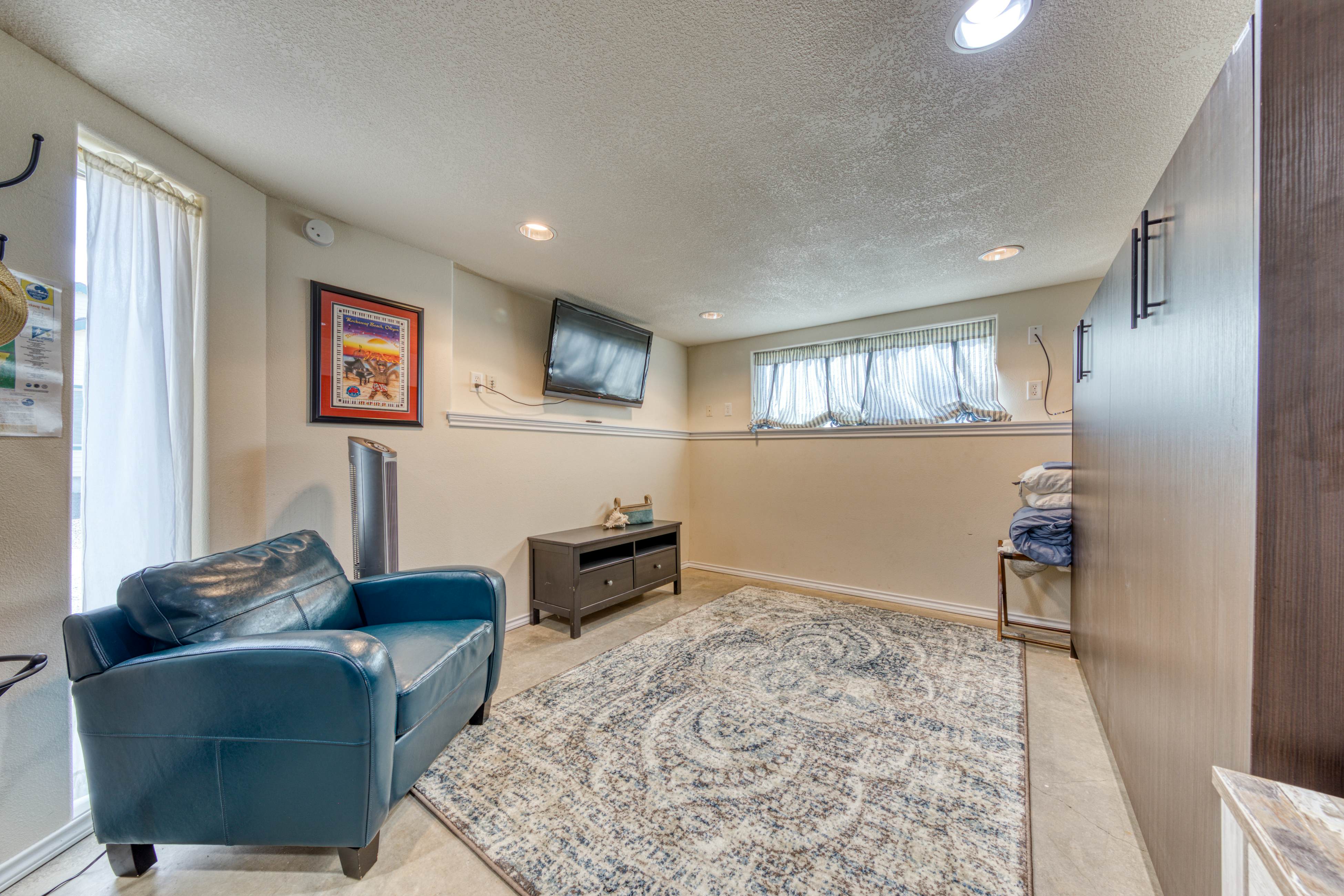 Oceanfront, dog-friendly beach house with game room & plenty of room