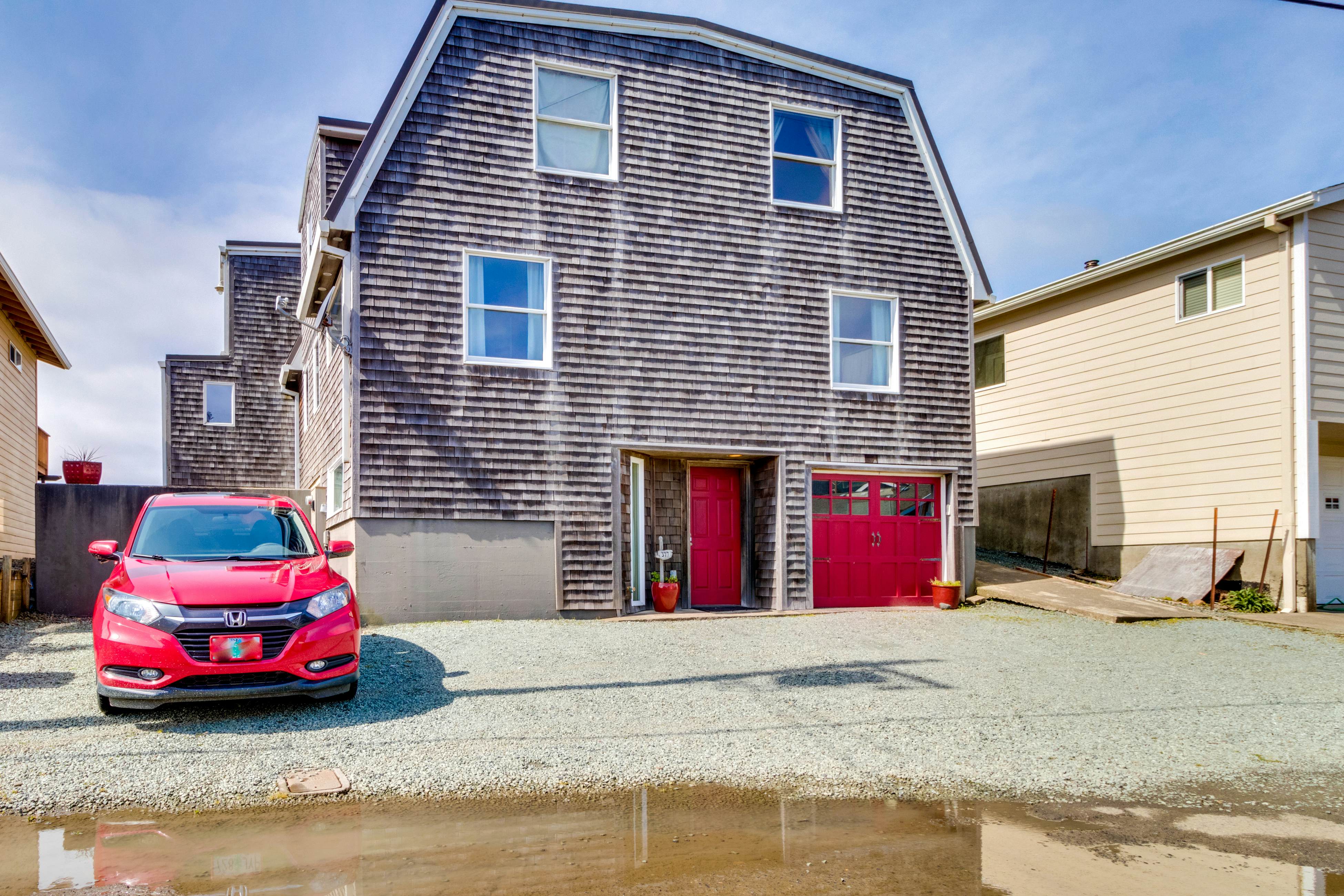 Oceanfront, dog-friendly beach house with game room & plenty of room