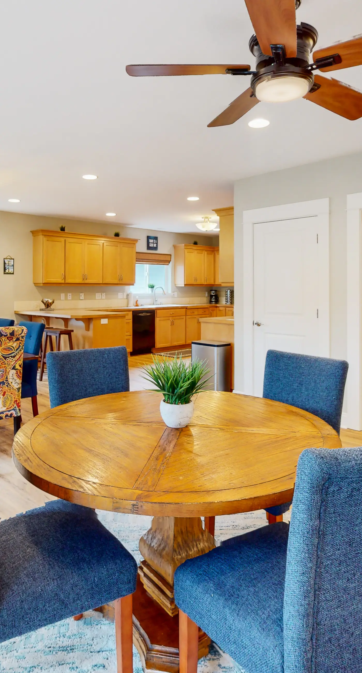 Dog friendly home near the beach with hot tub WiFi Ping Pong and foosball