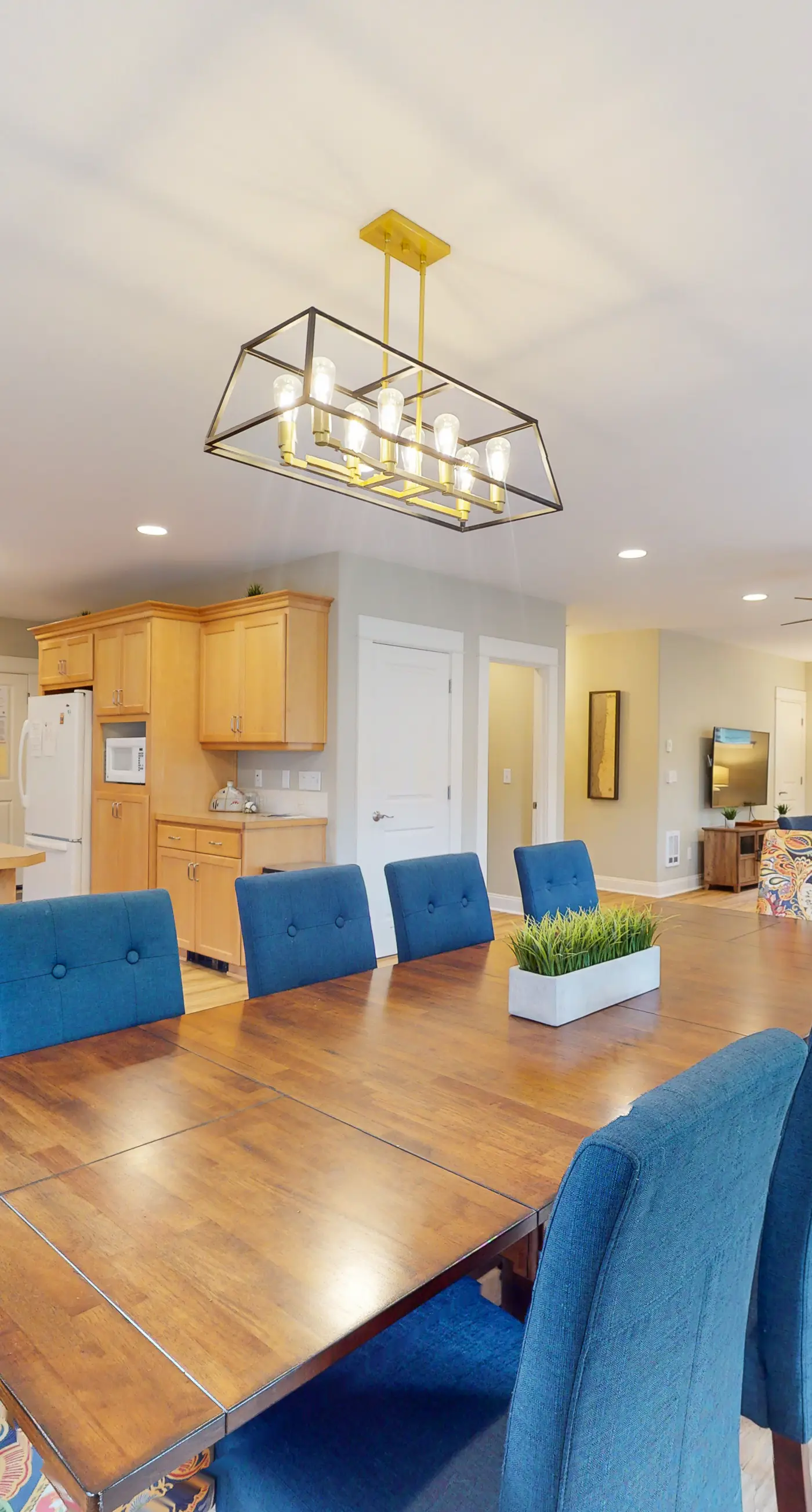 Dog friendly home near the beach with hot tub WiFi Ping Pong and foosball