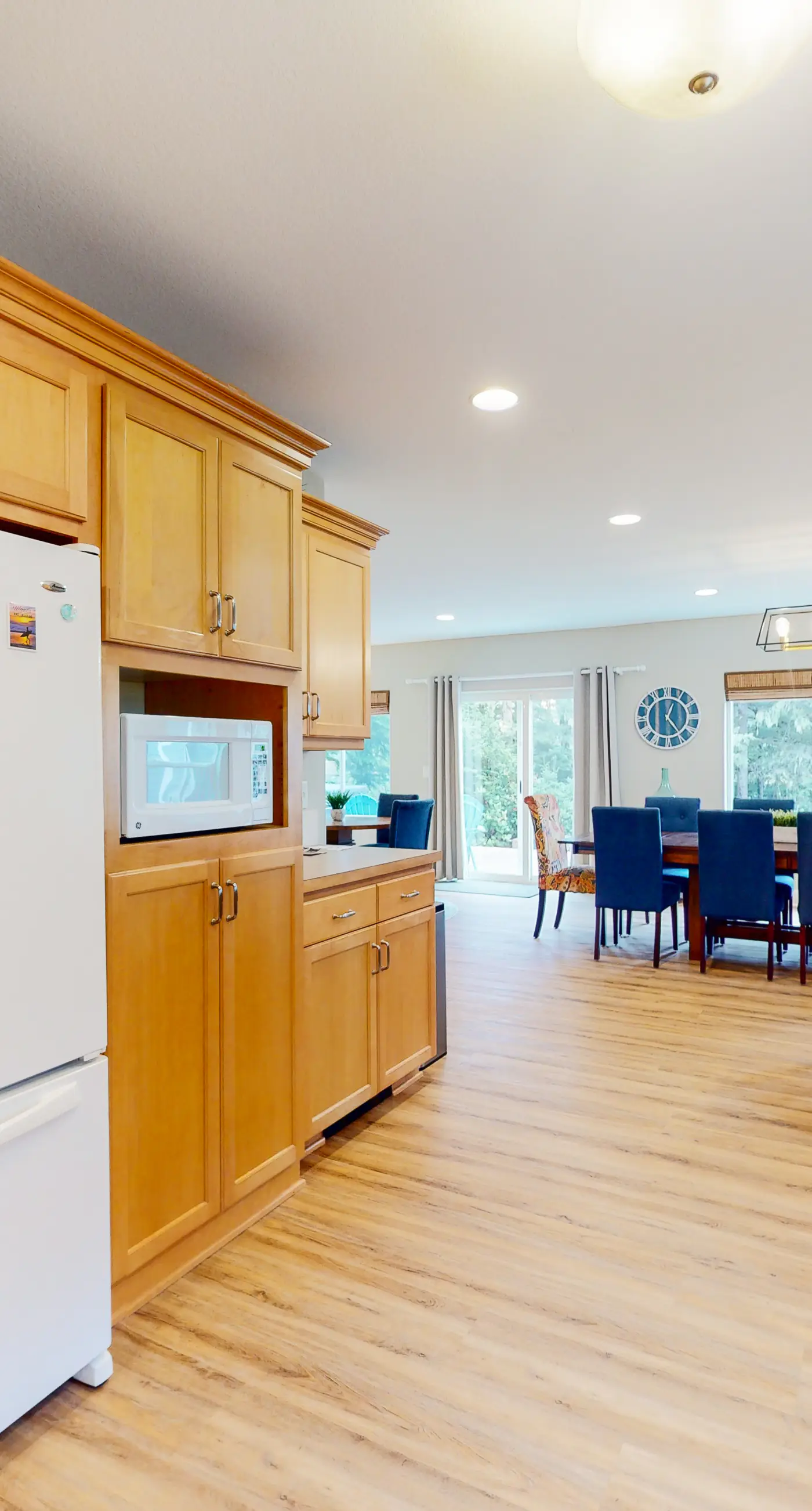 Dog friendly home near the beach with hot tub WiFi Ping Pong and foosball