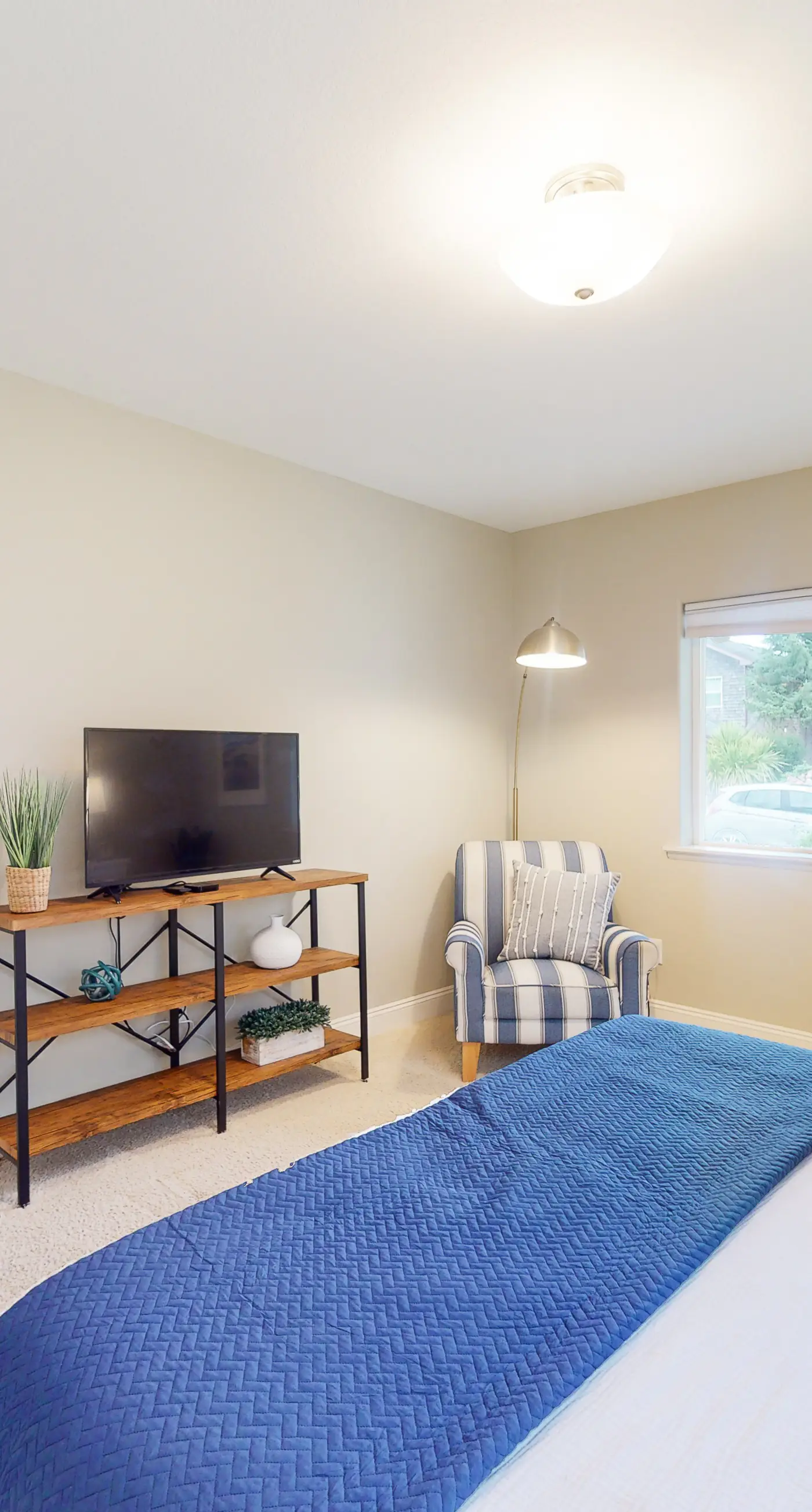 Dog friendly home near the beach with hot tub WiFi Ping Pong and foosball
