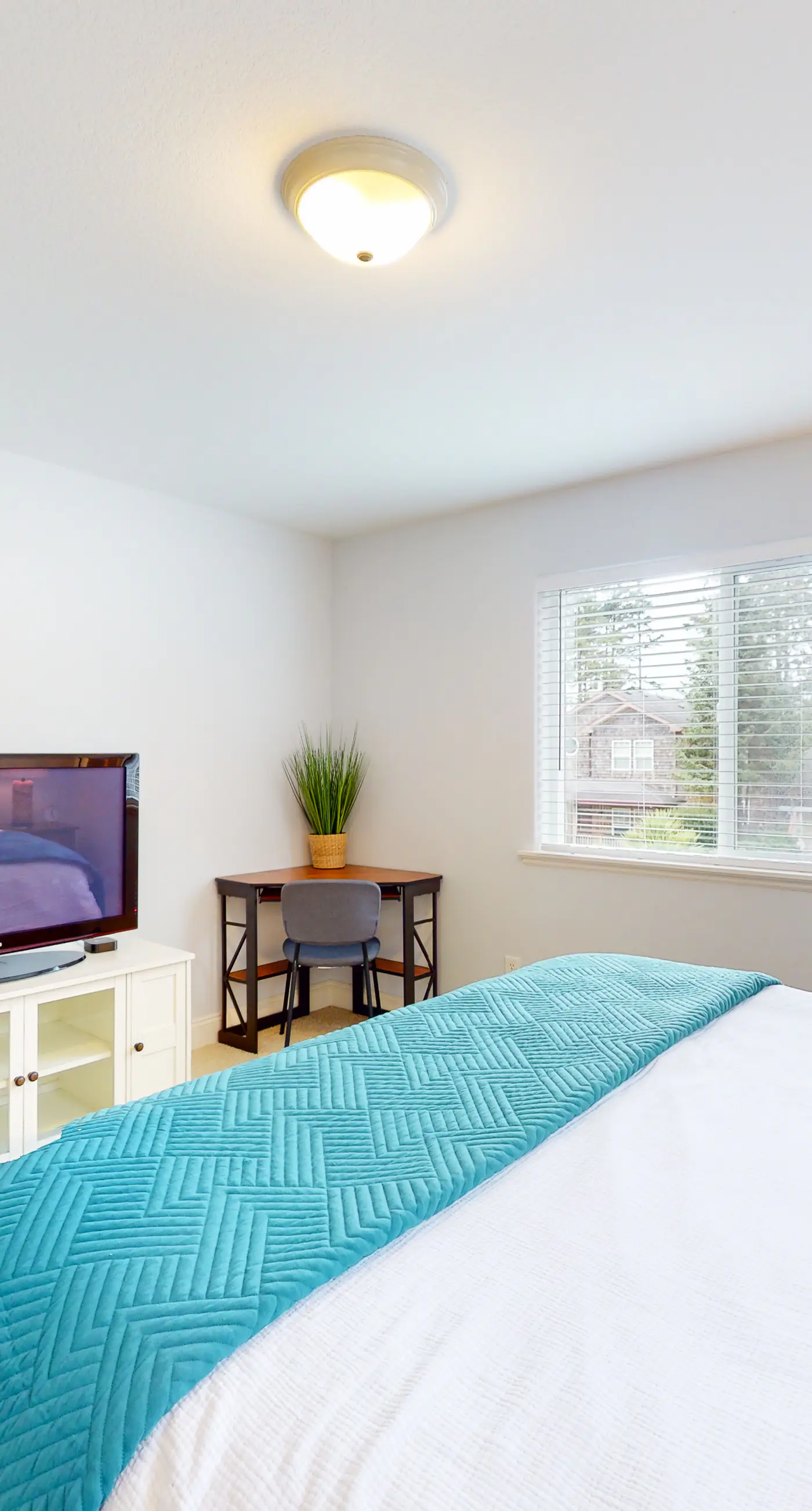 Dog friendly home near the beach with hot tub WiFi Ping Pong and foosball