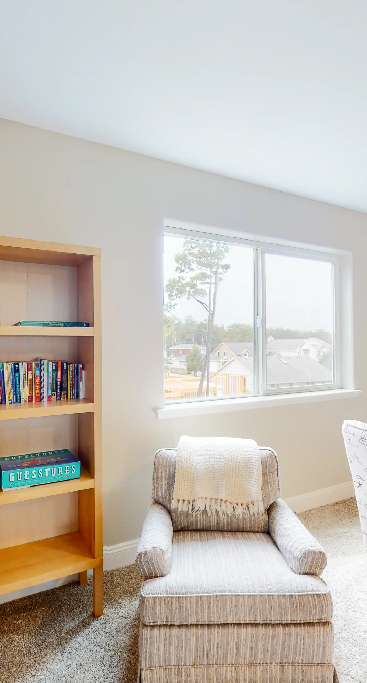 Dog friendly home near the beach with hot tub WiFi Ping Pong and foosball