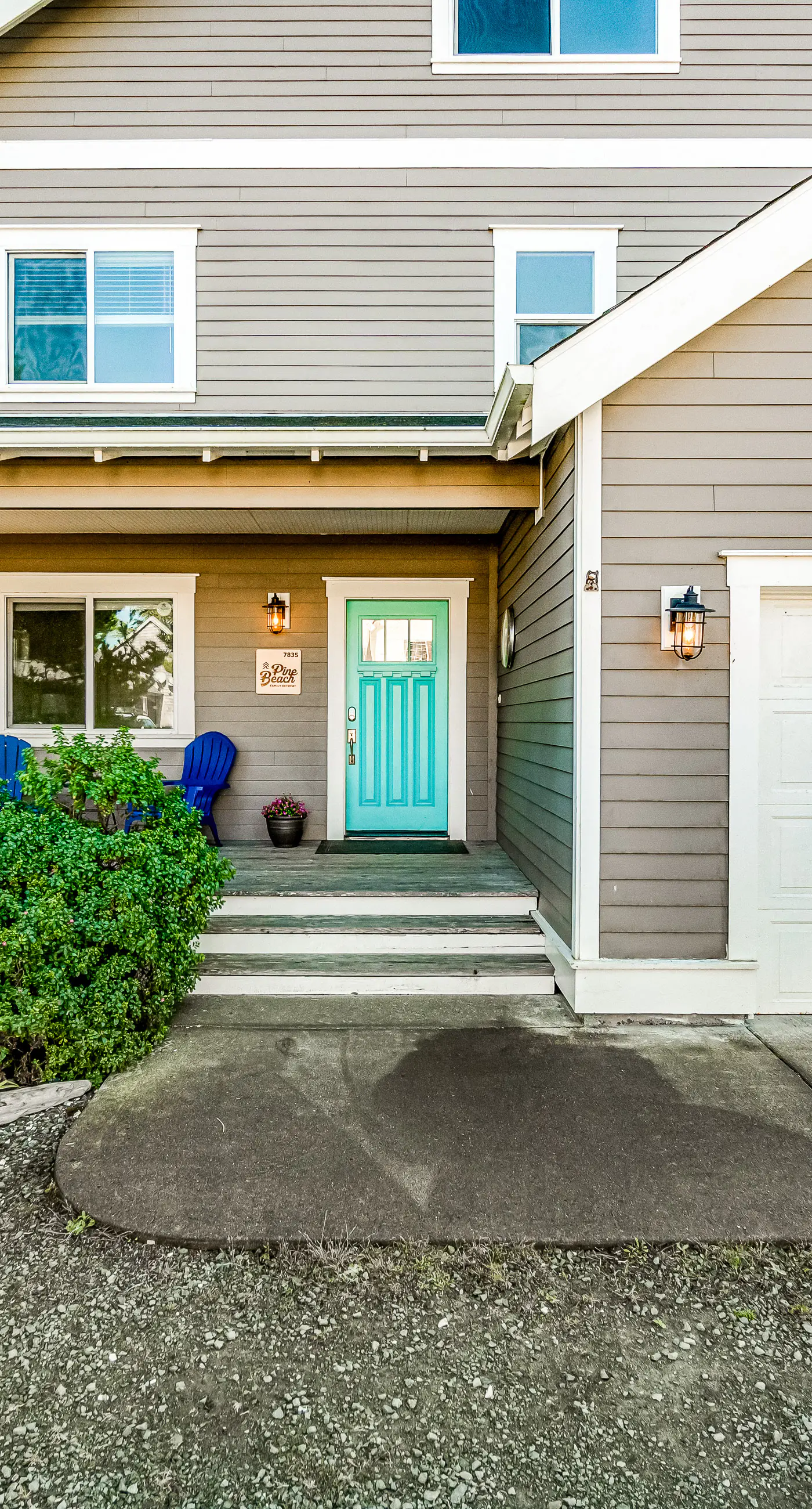 Dog friendly home near the beach with hot tub WiFi Ping Pong and foosball