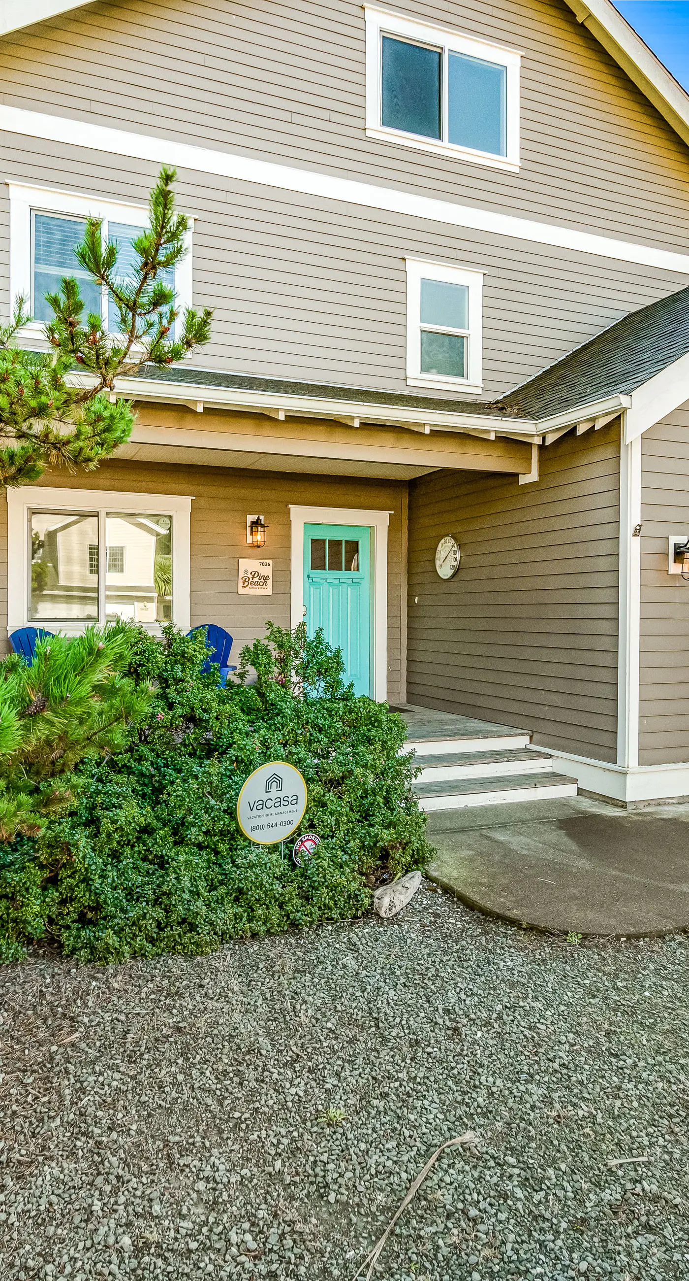Dog friendly home near the beach with hot tub WiFi Ping Pong and foosball